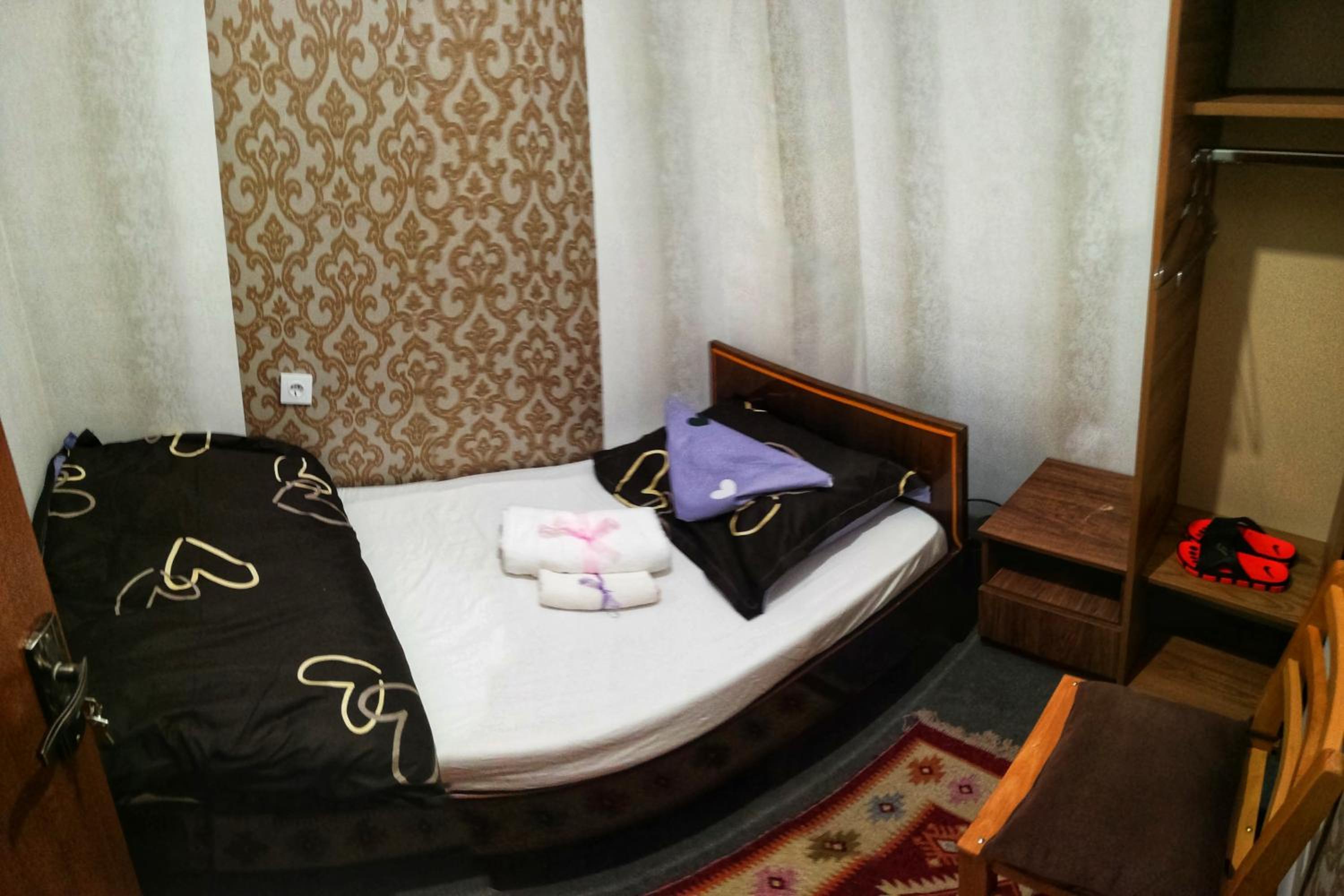 Photo 8
