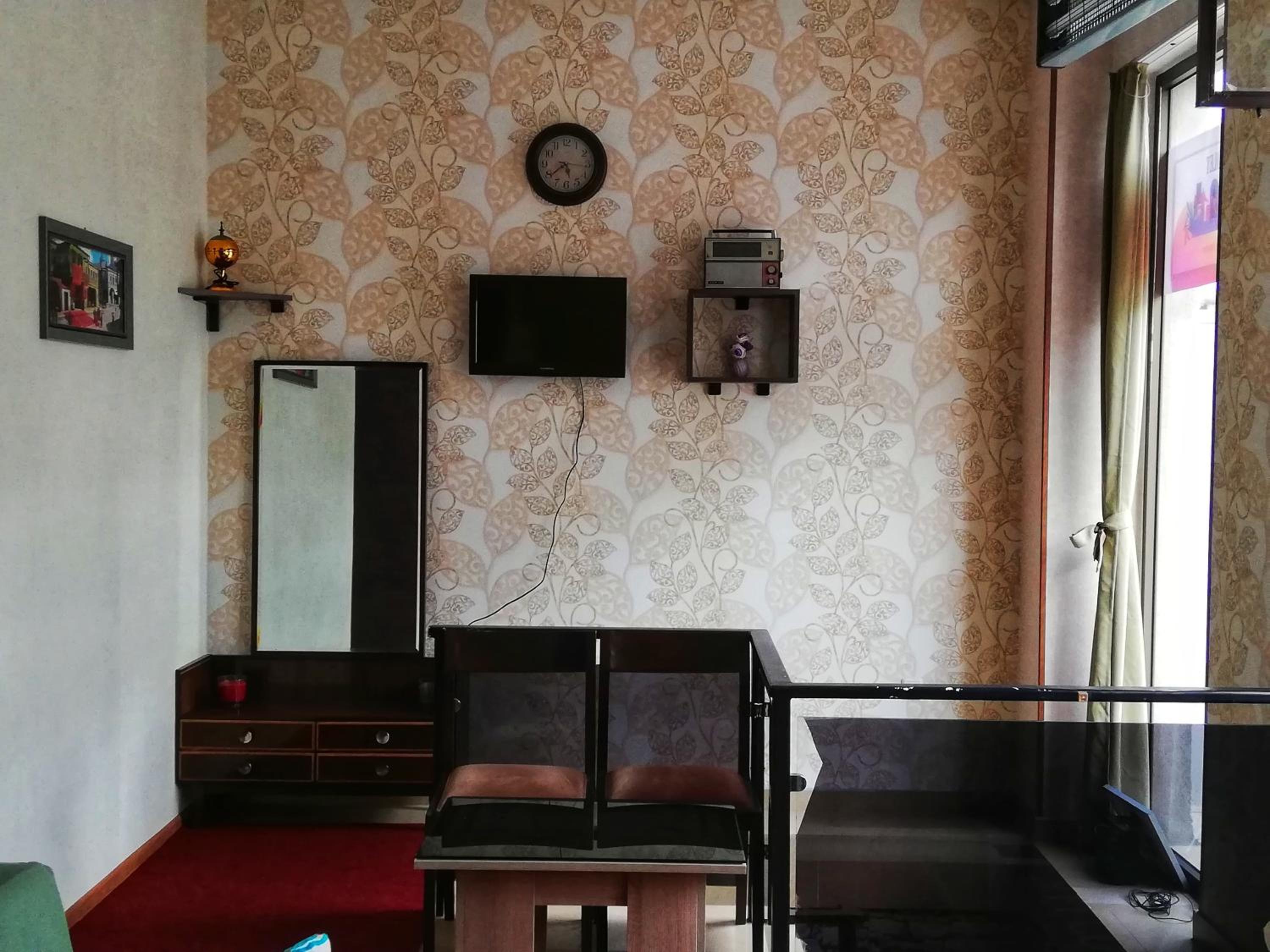 Hostel Violet view 2