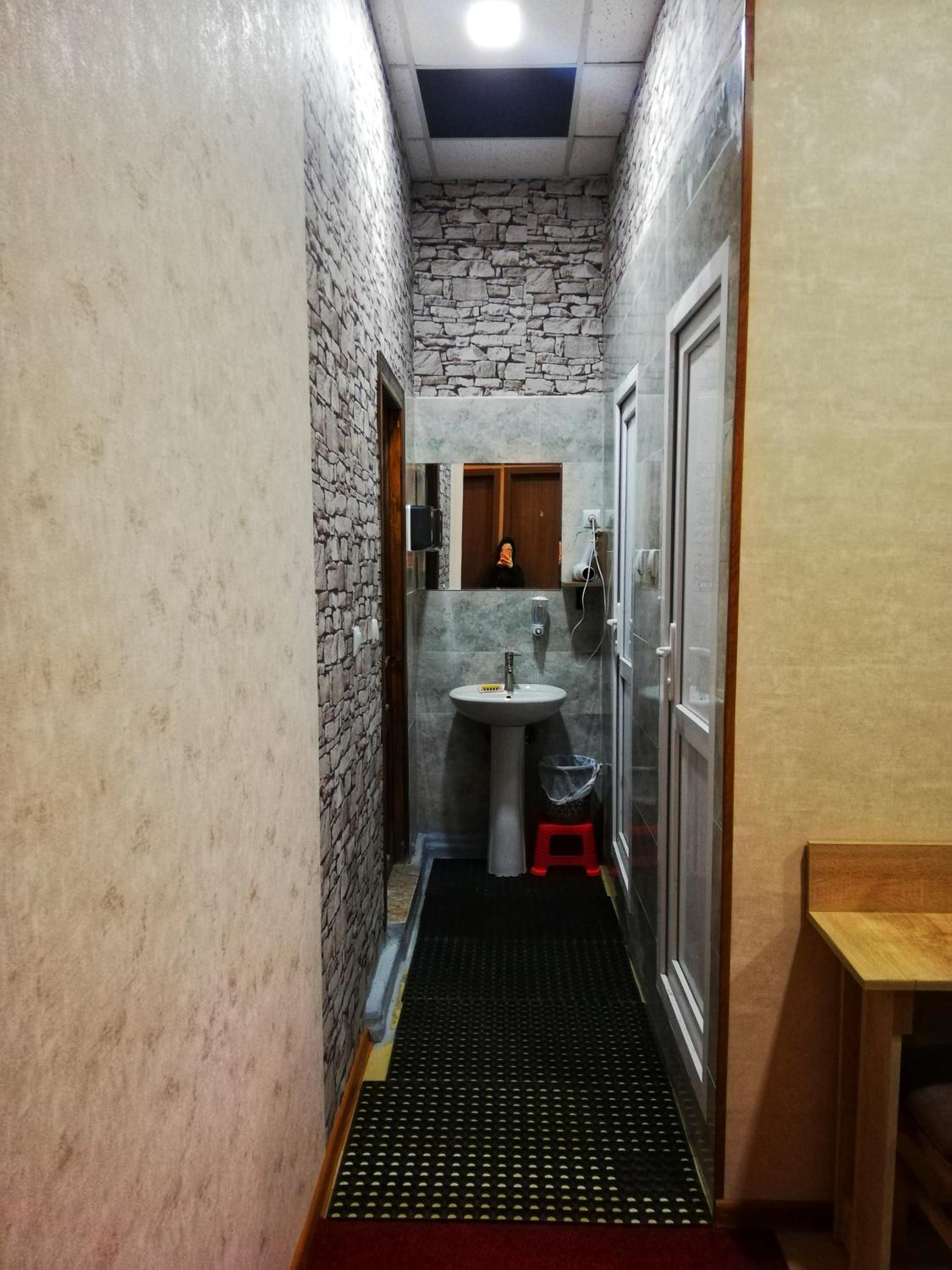 Photo 18