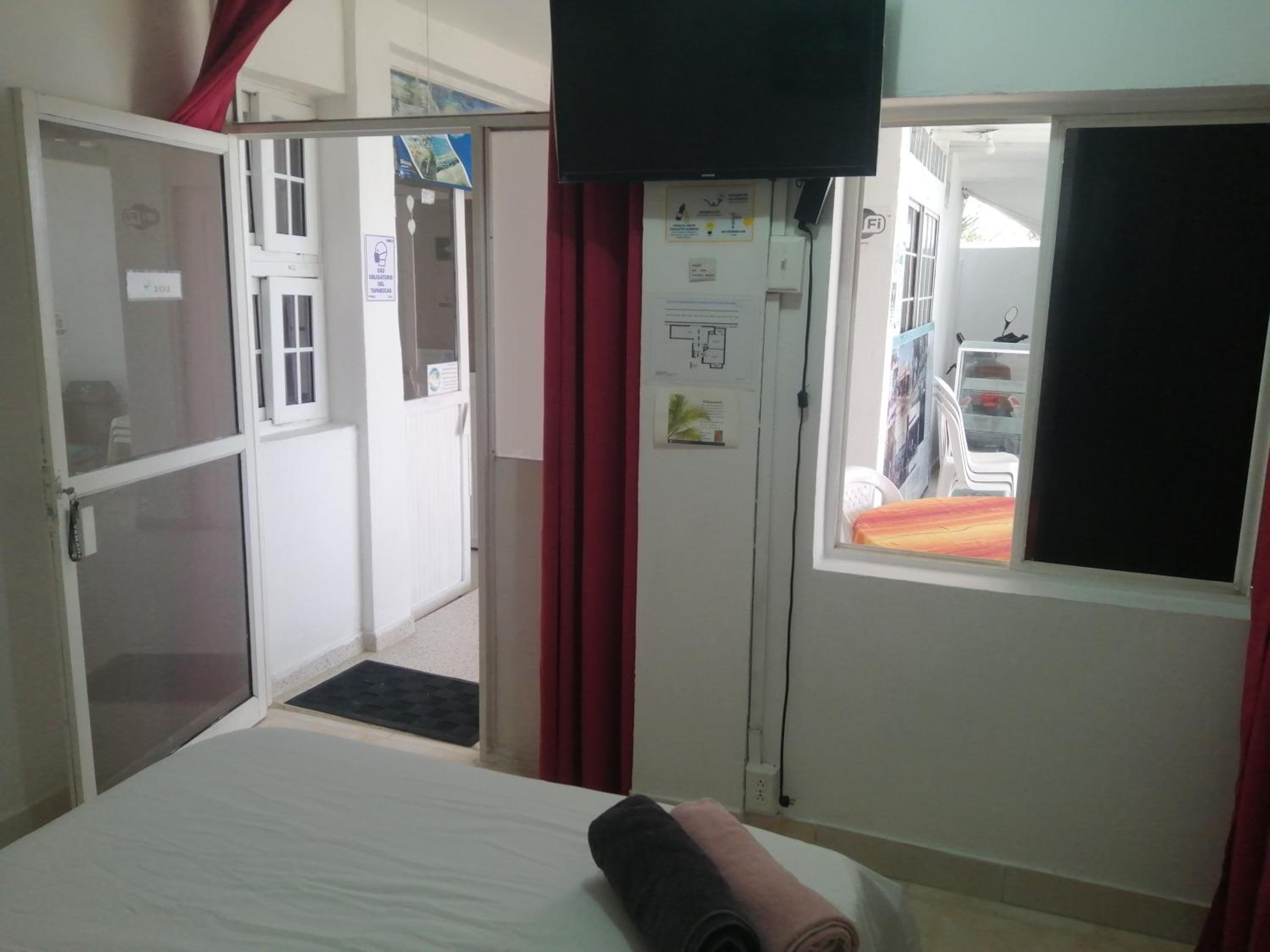 Inn Skyline Hostel
