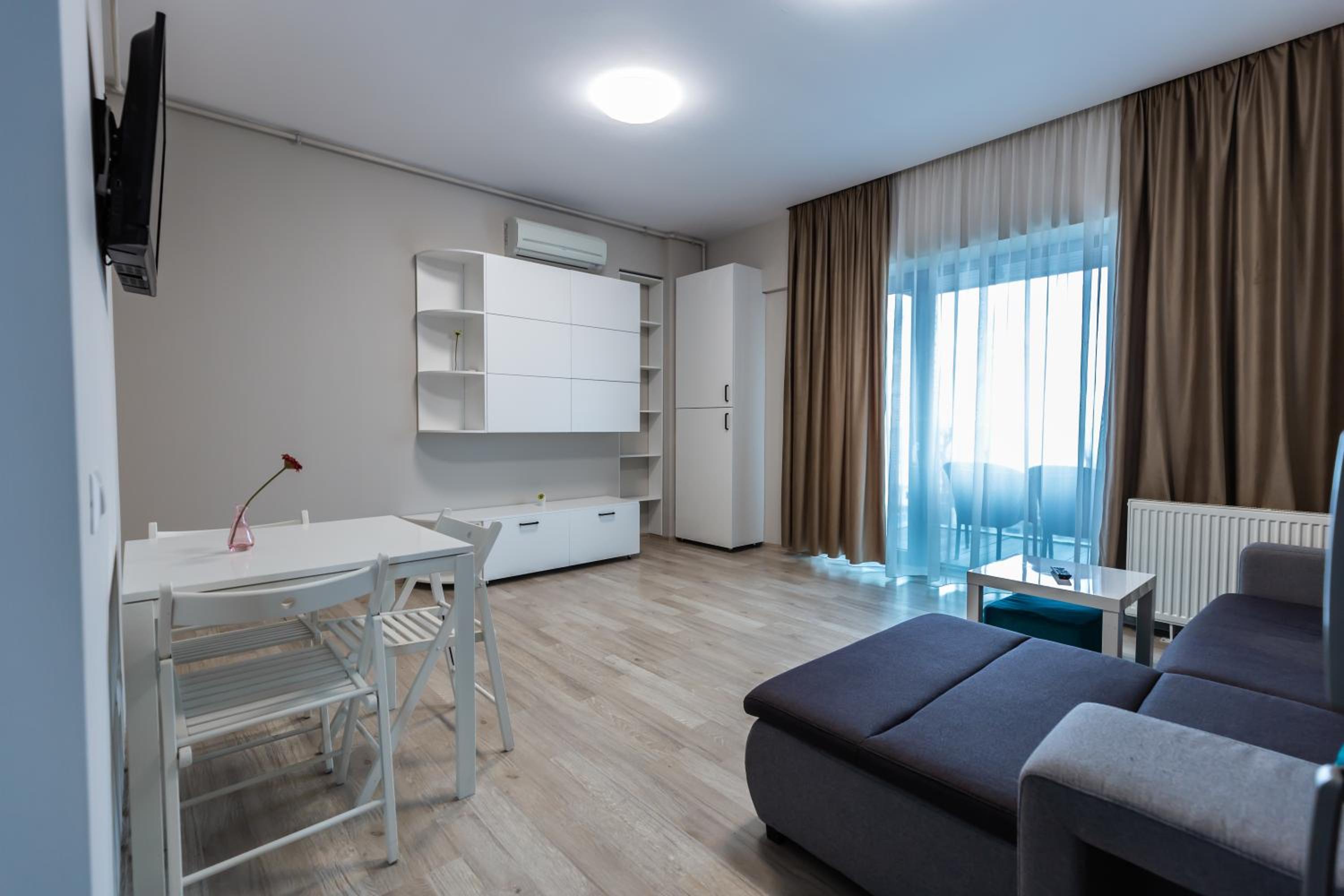 Pupa Residence