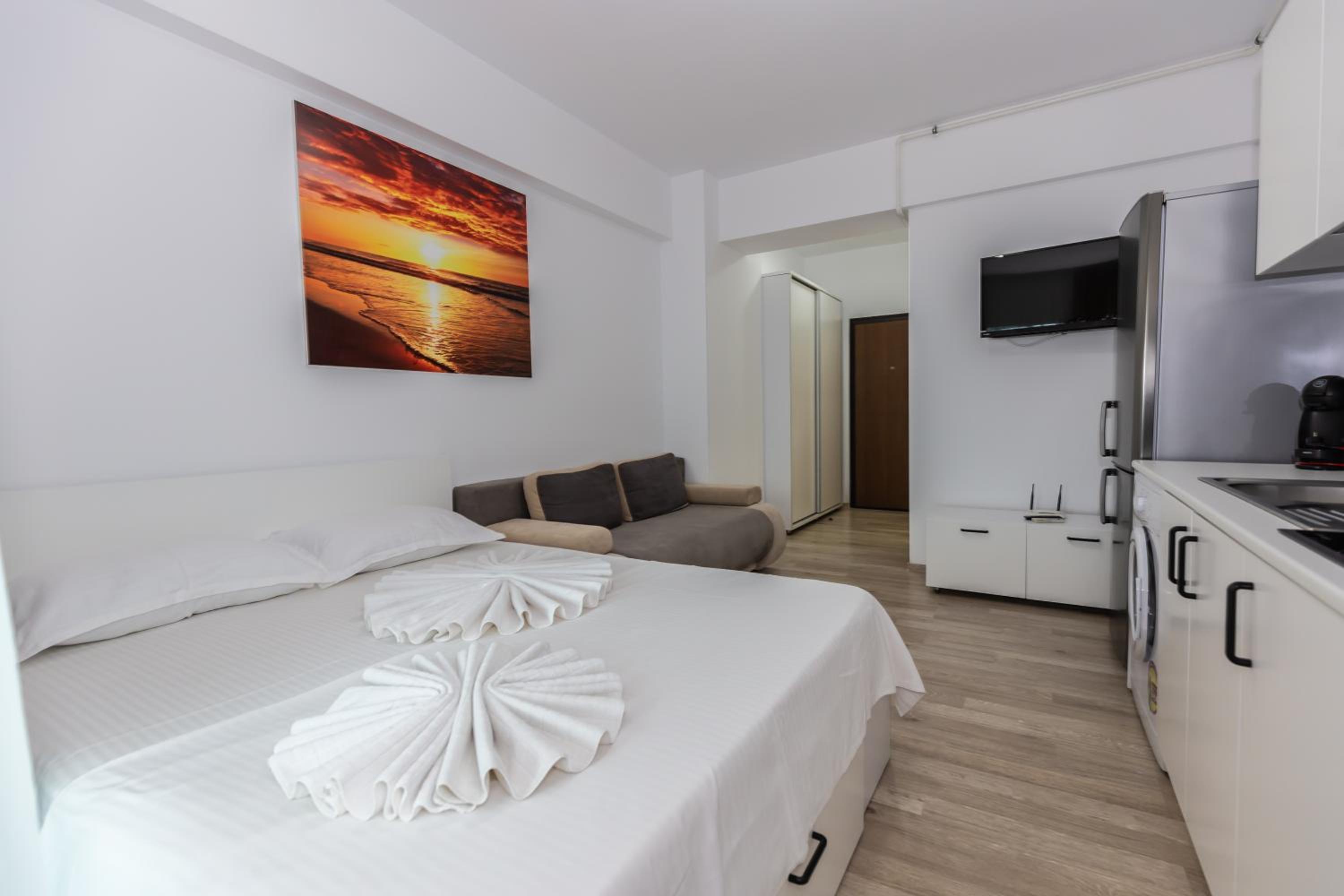 Pupa Residence