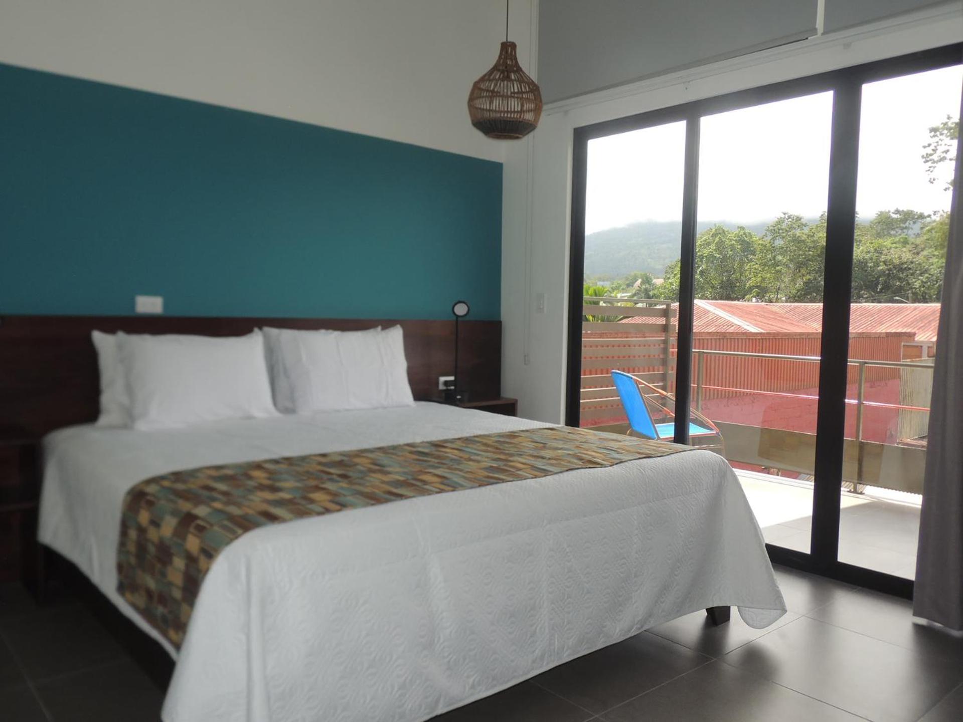 La Fortuna Lodge by Treebu Hotels