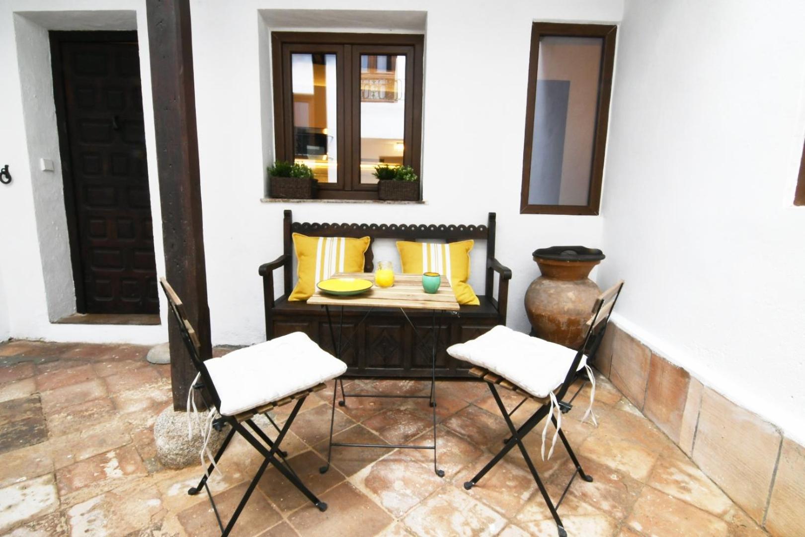 Hotel El cobertizo de Jimena y Candela - PARKING GRATIS - Image 1