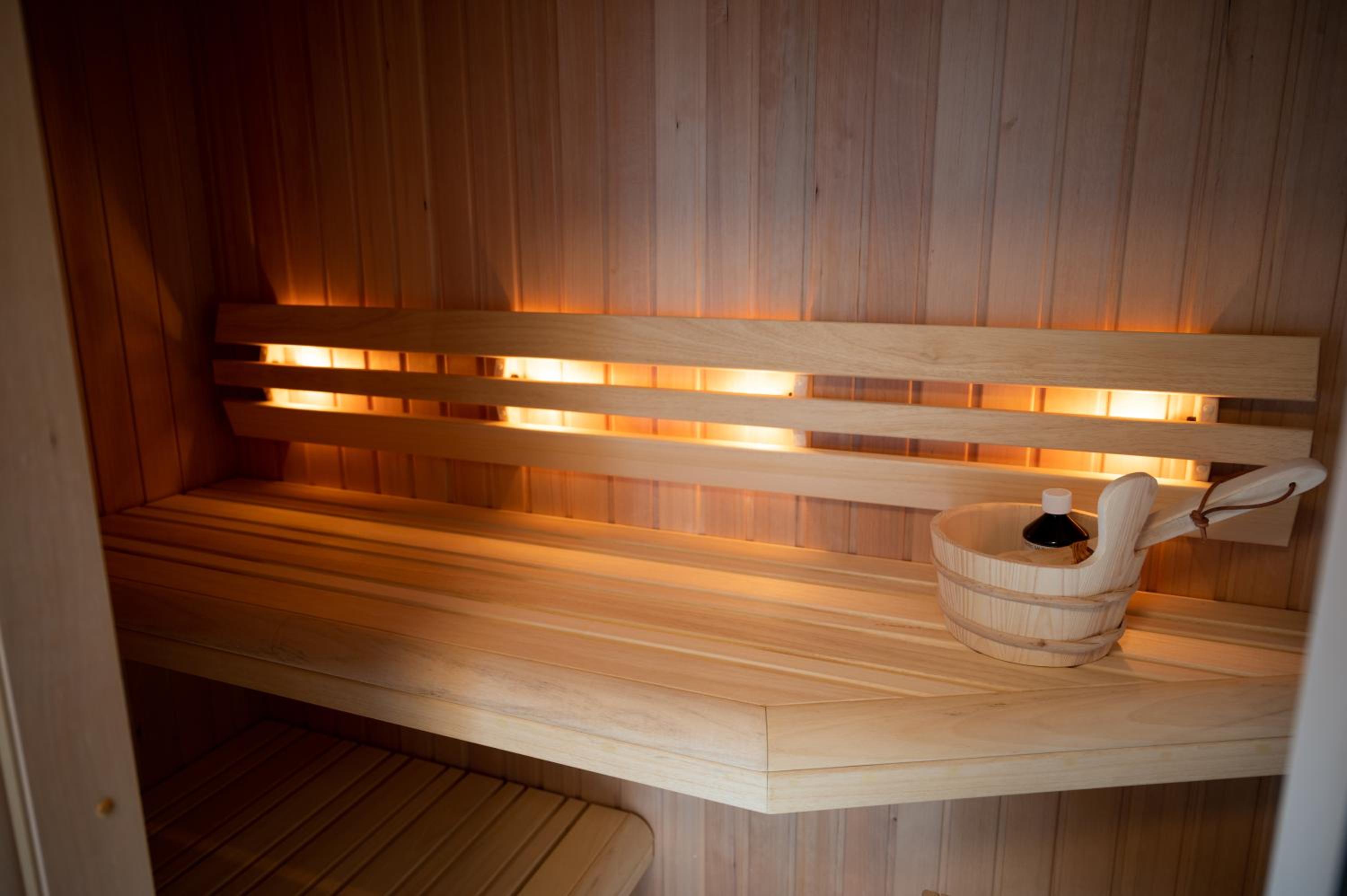 Beach House Makai - family house with Finnish Sauna, 2 bathrooms and only minutes from the Beach view 4