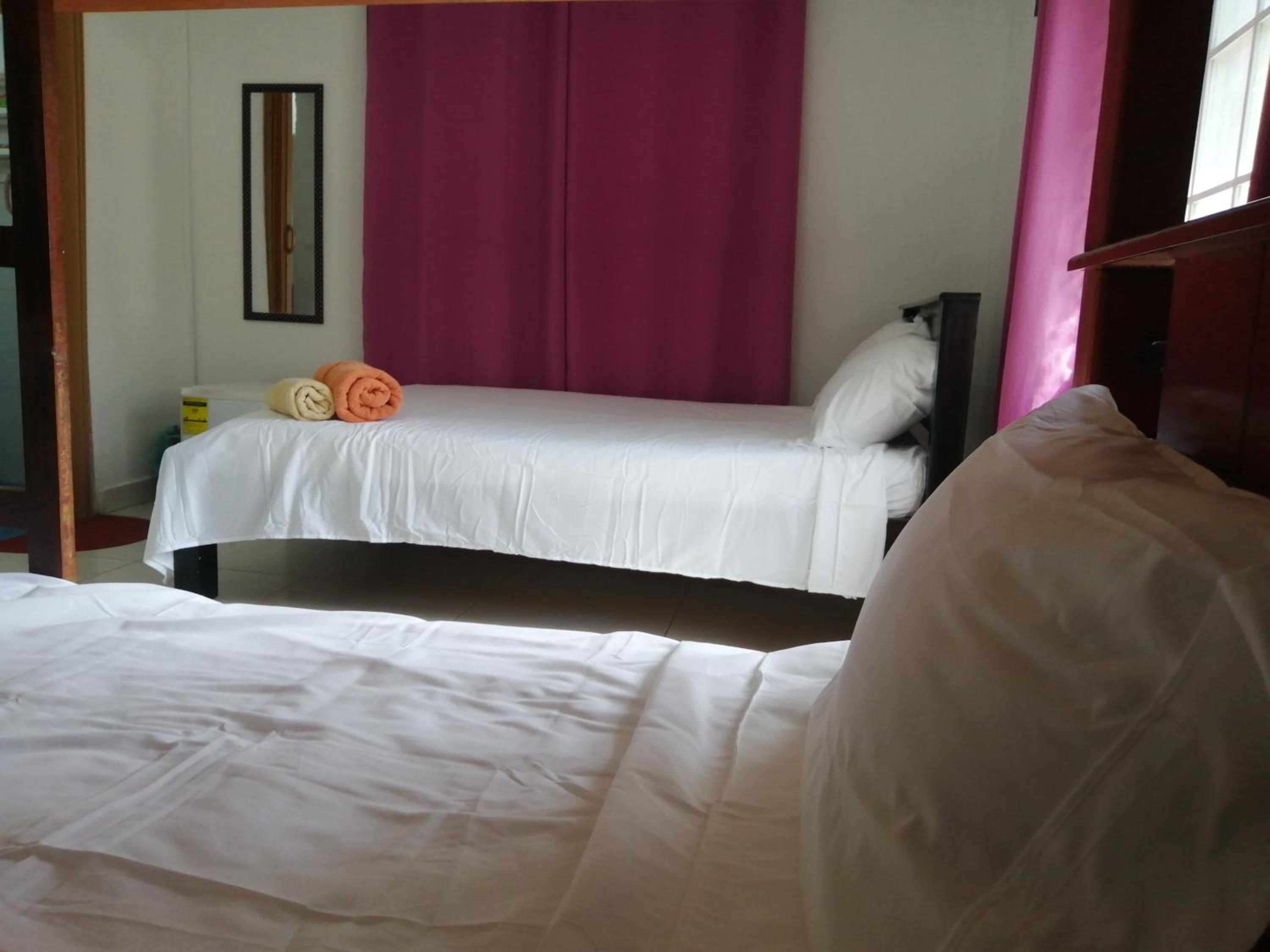 Inn Skyline Hostel
