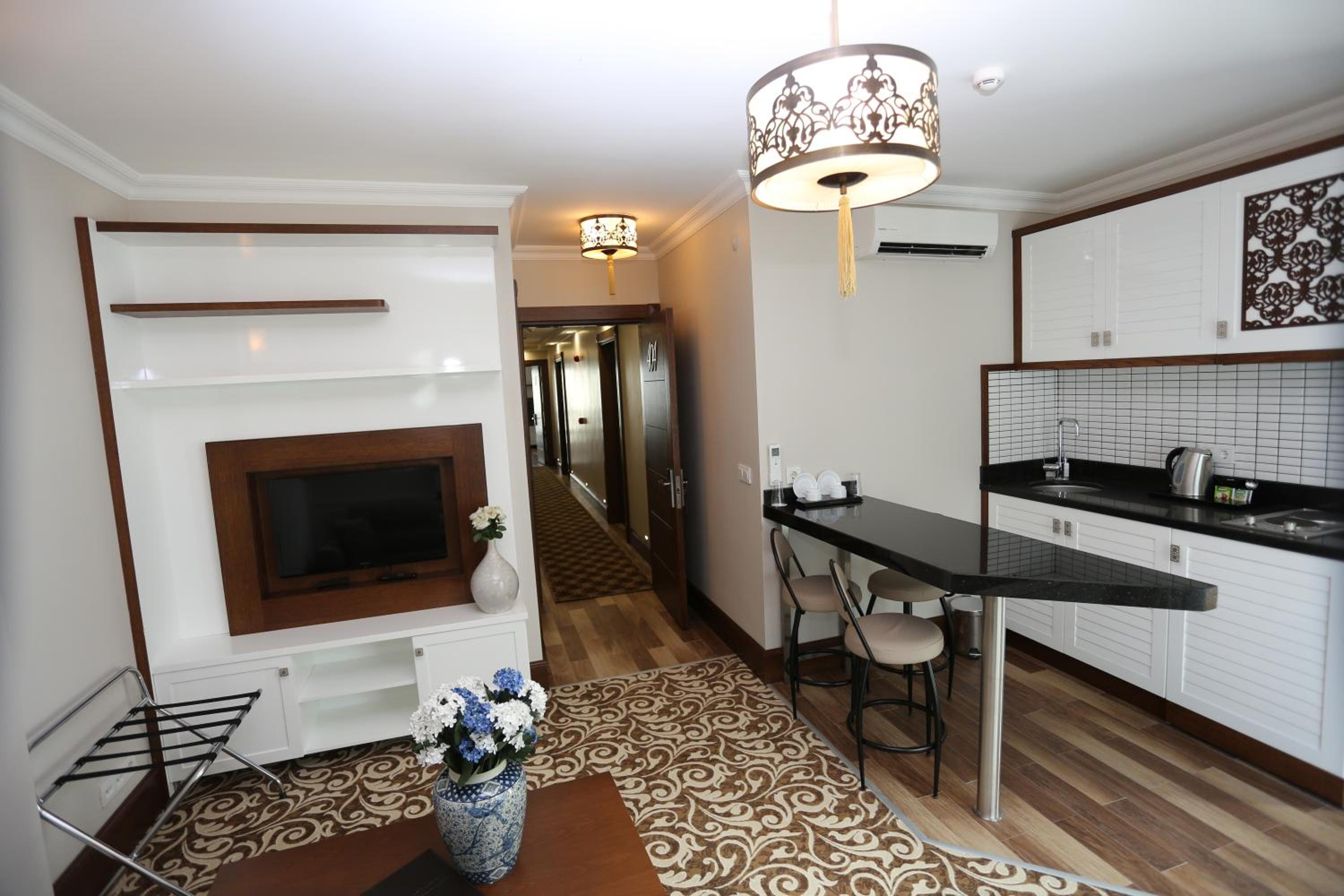 K Suites Otel - Image 38