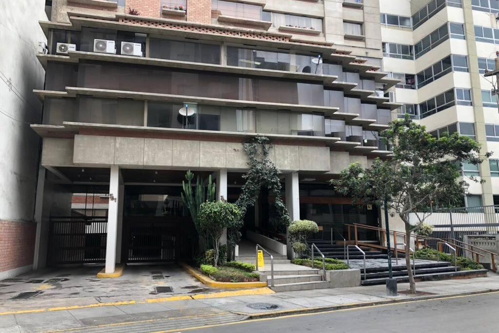 4B Mini-departamento nuevo en centro de Miraflores view 2