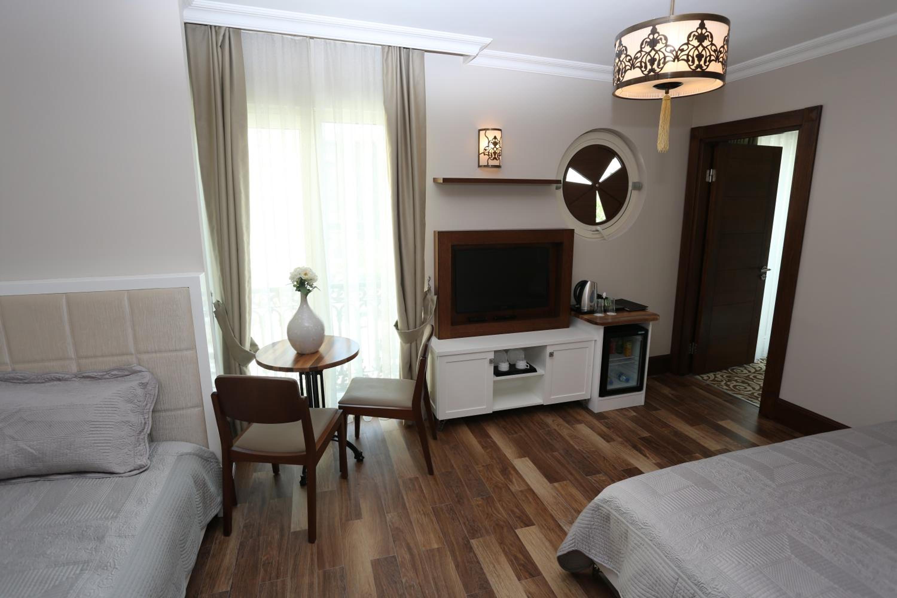 K Suites Otel - Image 13