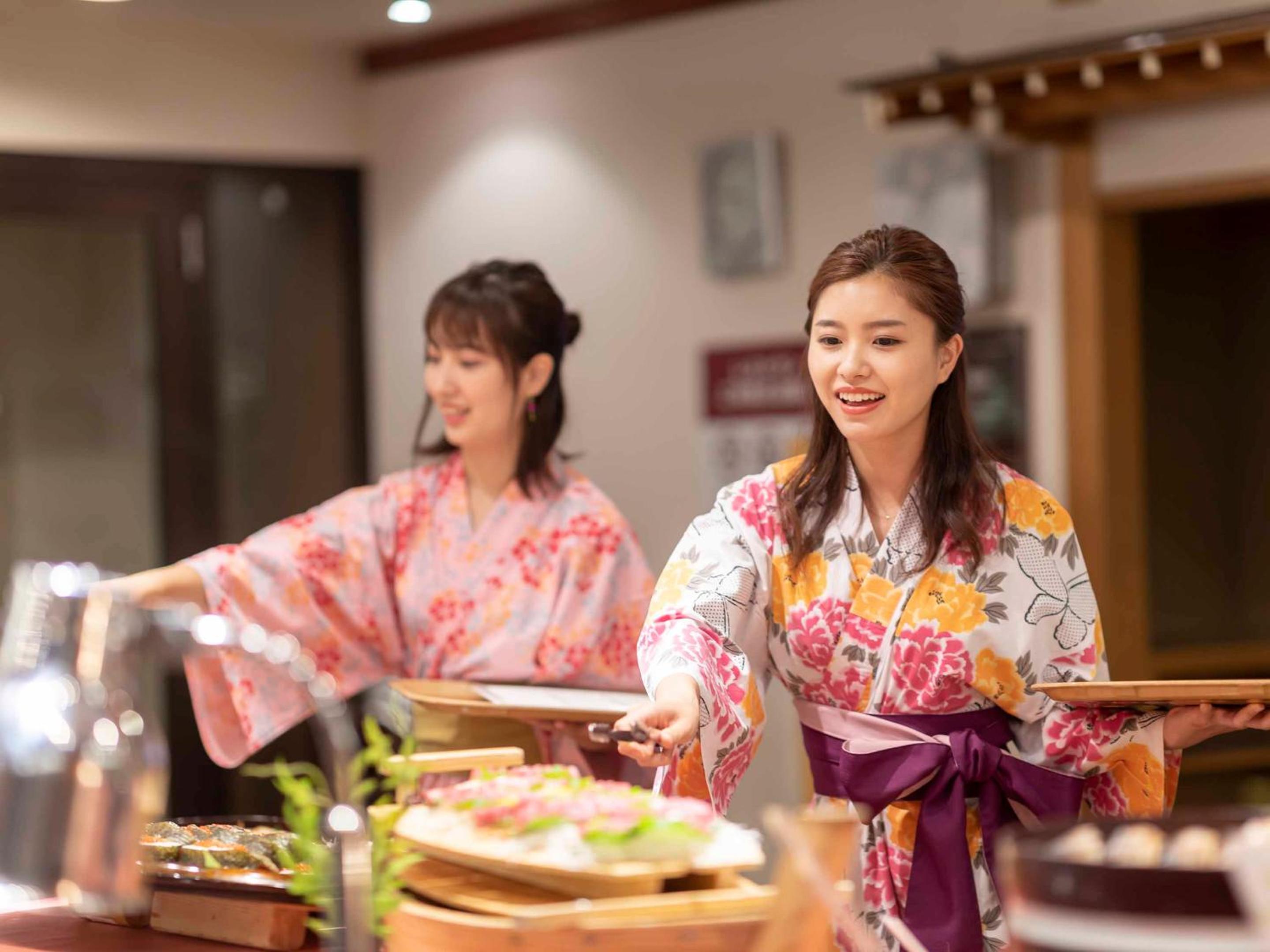 Ooedo Onsen Monogatari Premium Kaga Maruya