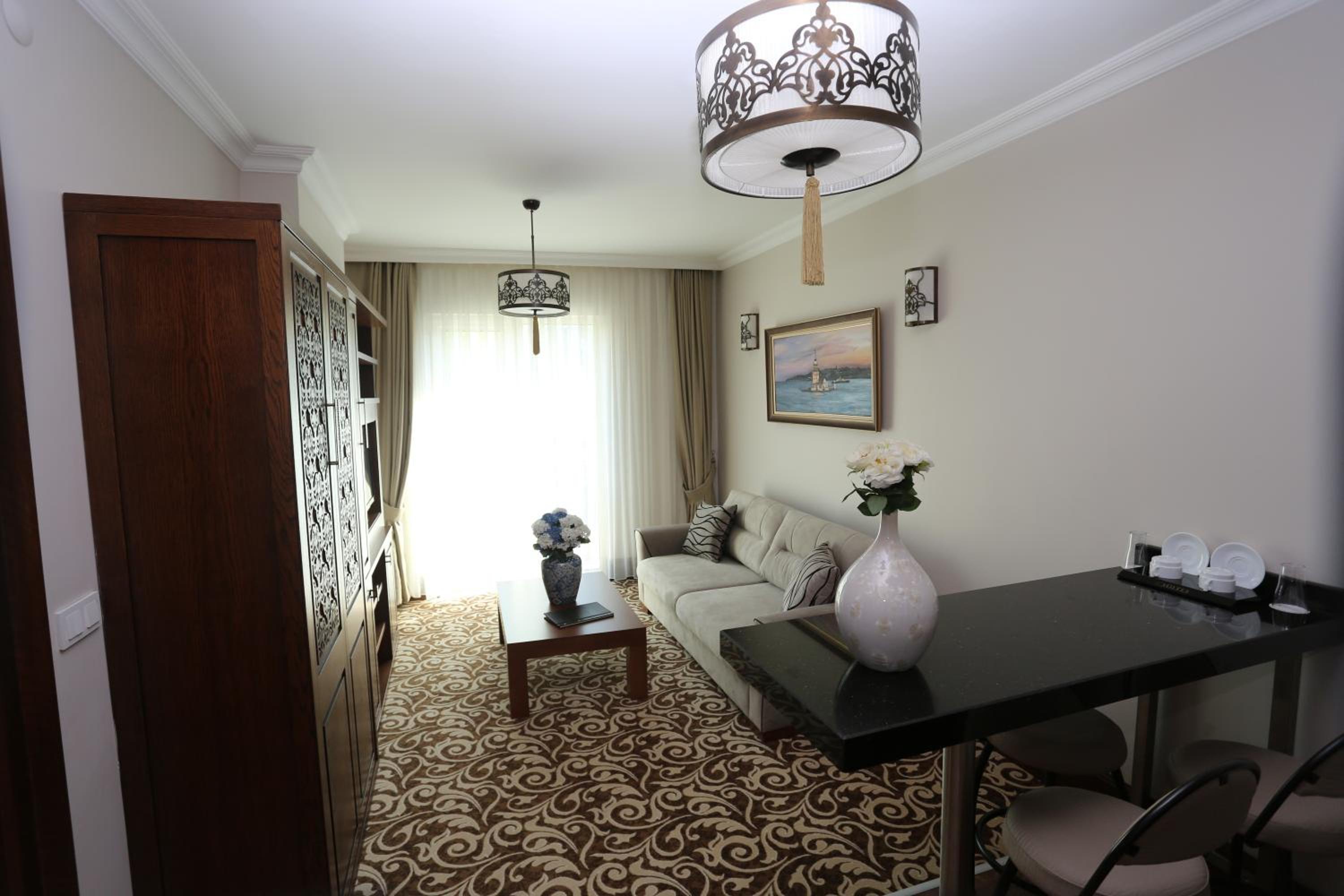 K Suites Otel - Image 11