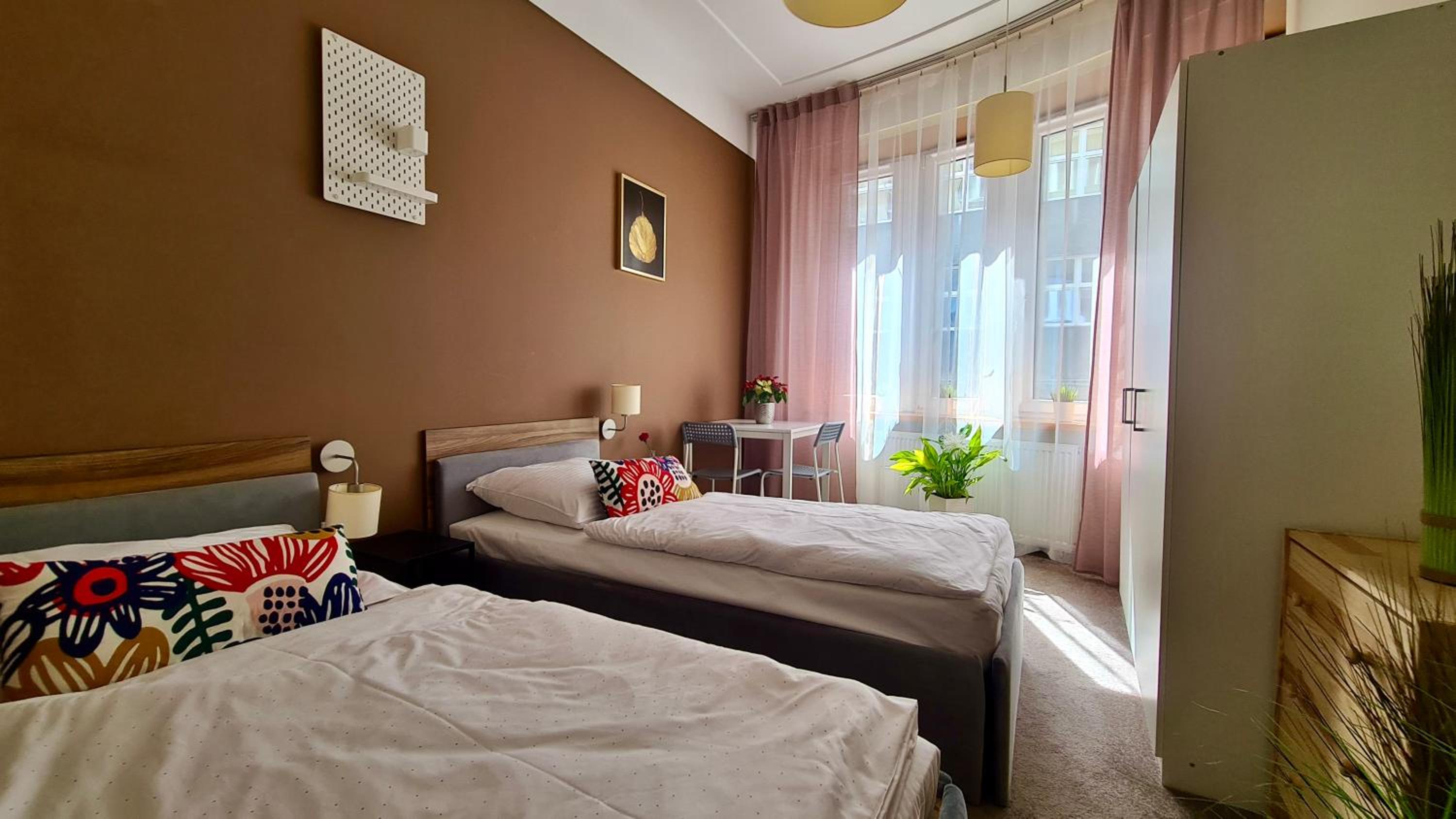 Katowice Vacations - Hostel Moderna Rest - Property Image 3