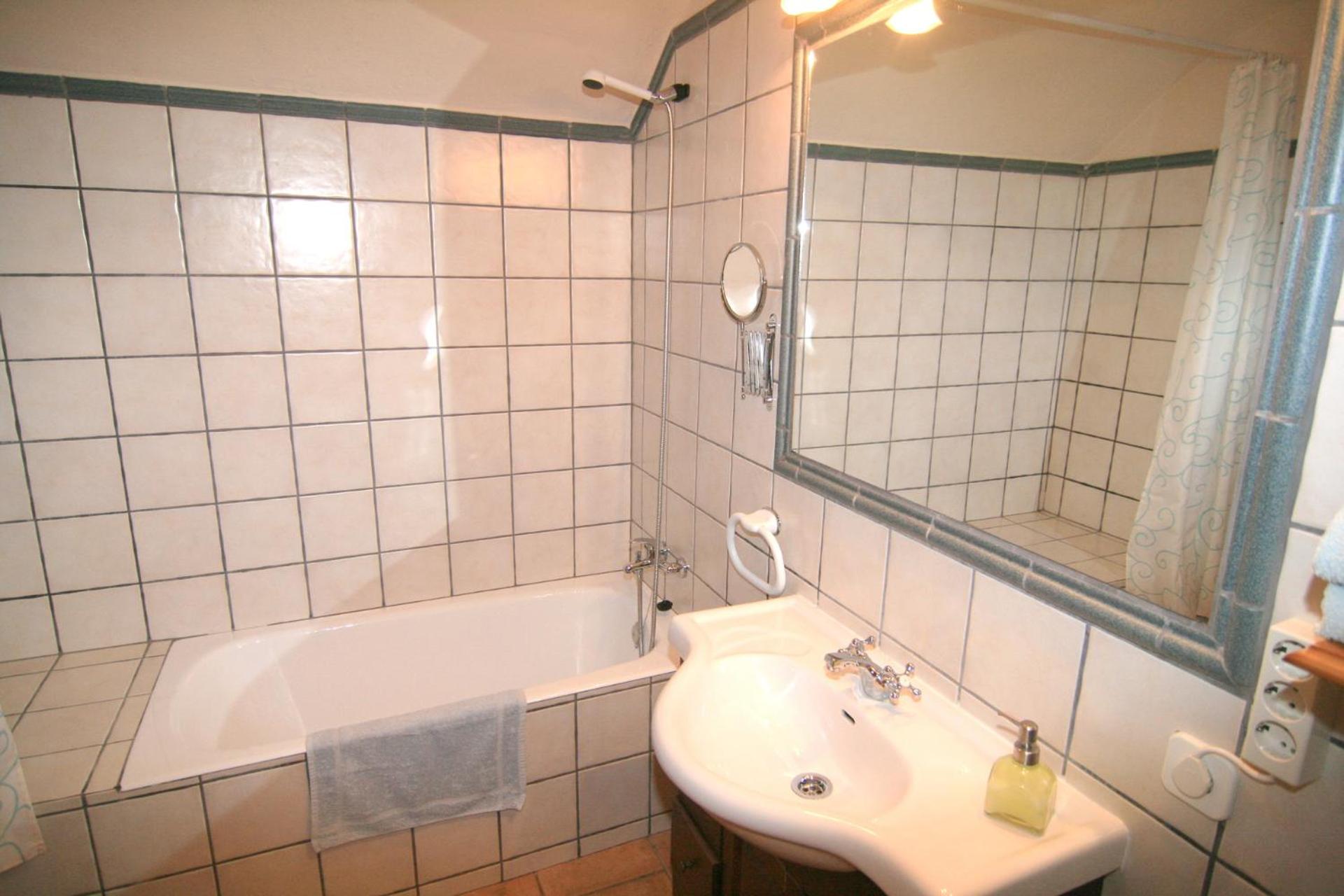 Photo 45