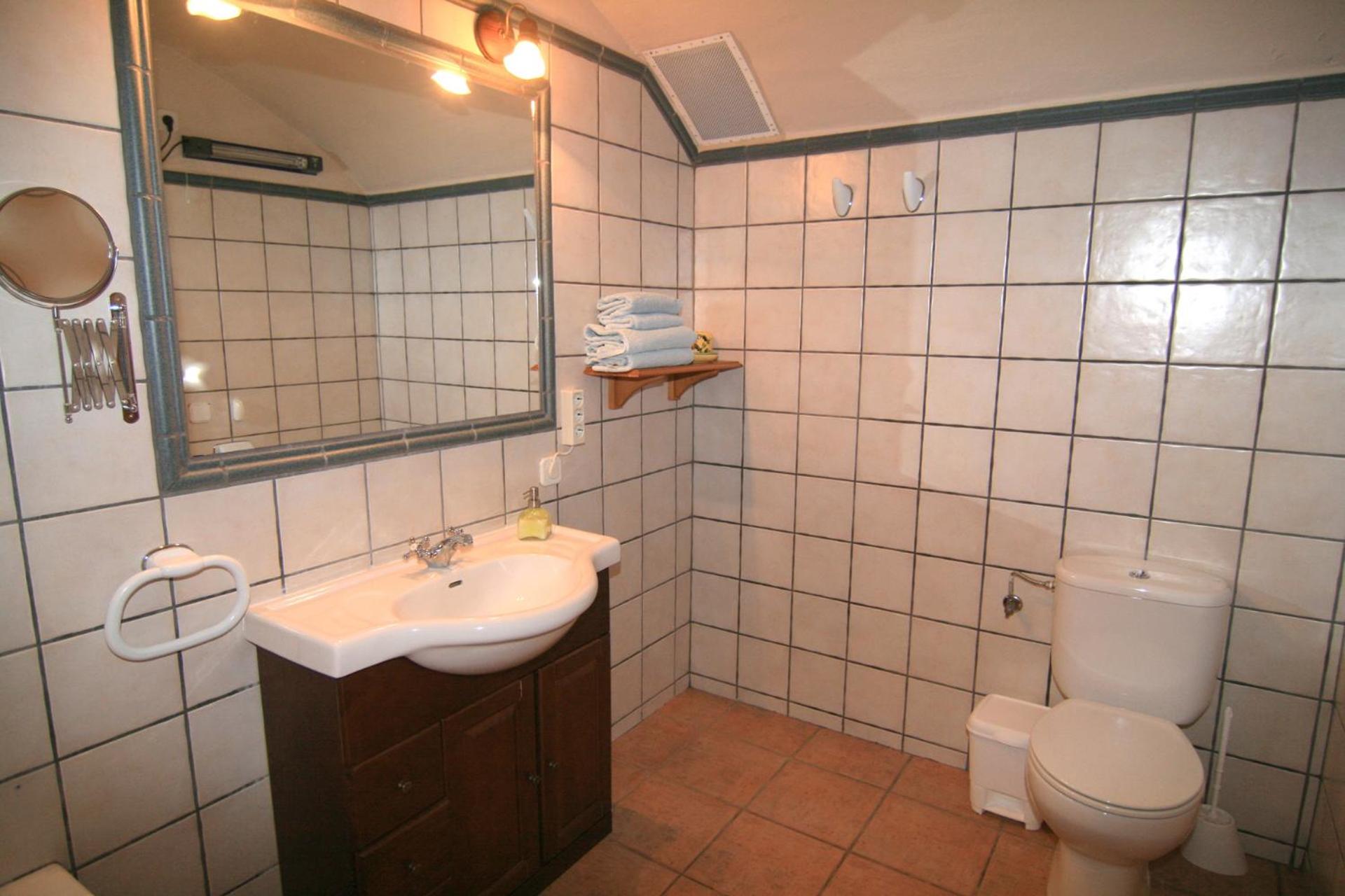 Photo 44