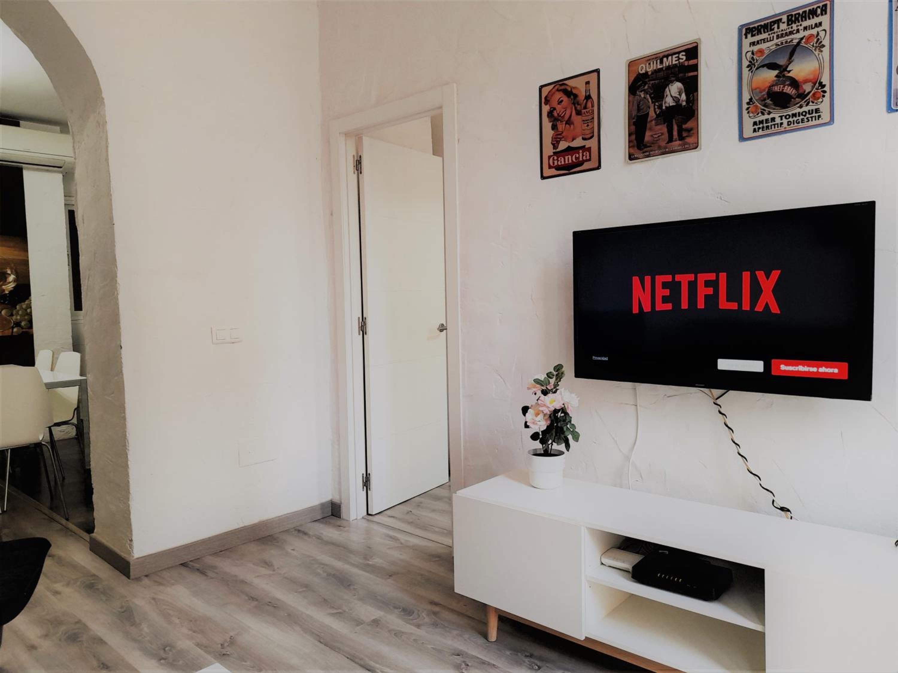 Beautiful flat with balcony and wifi in Málaga Center