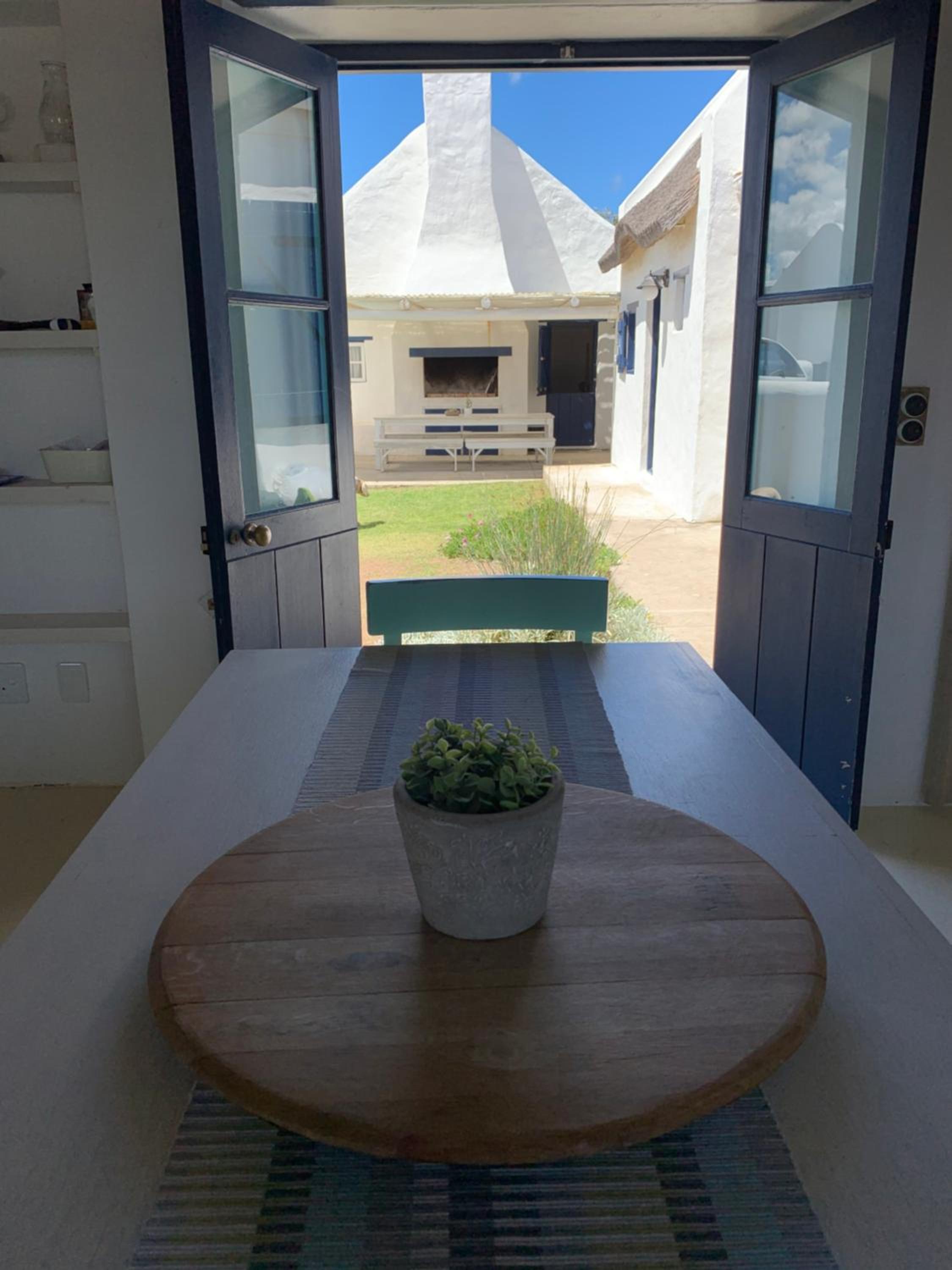 Shoreline Cottage view 3