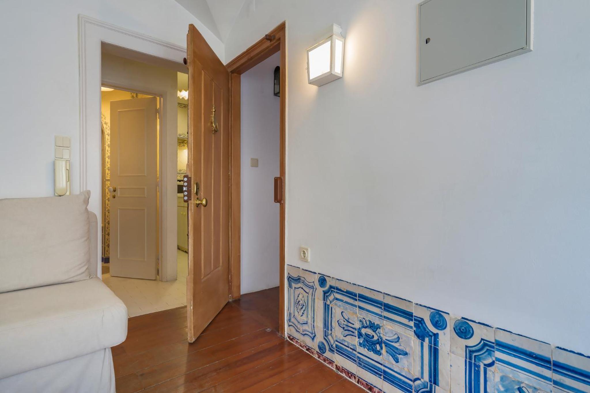 Romantic Apartment + Tejo River View view 3
