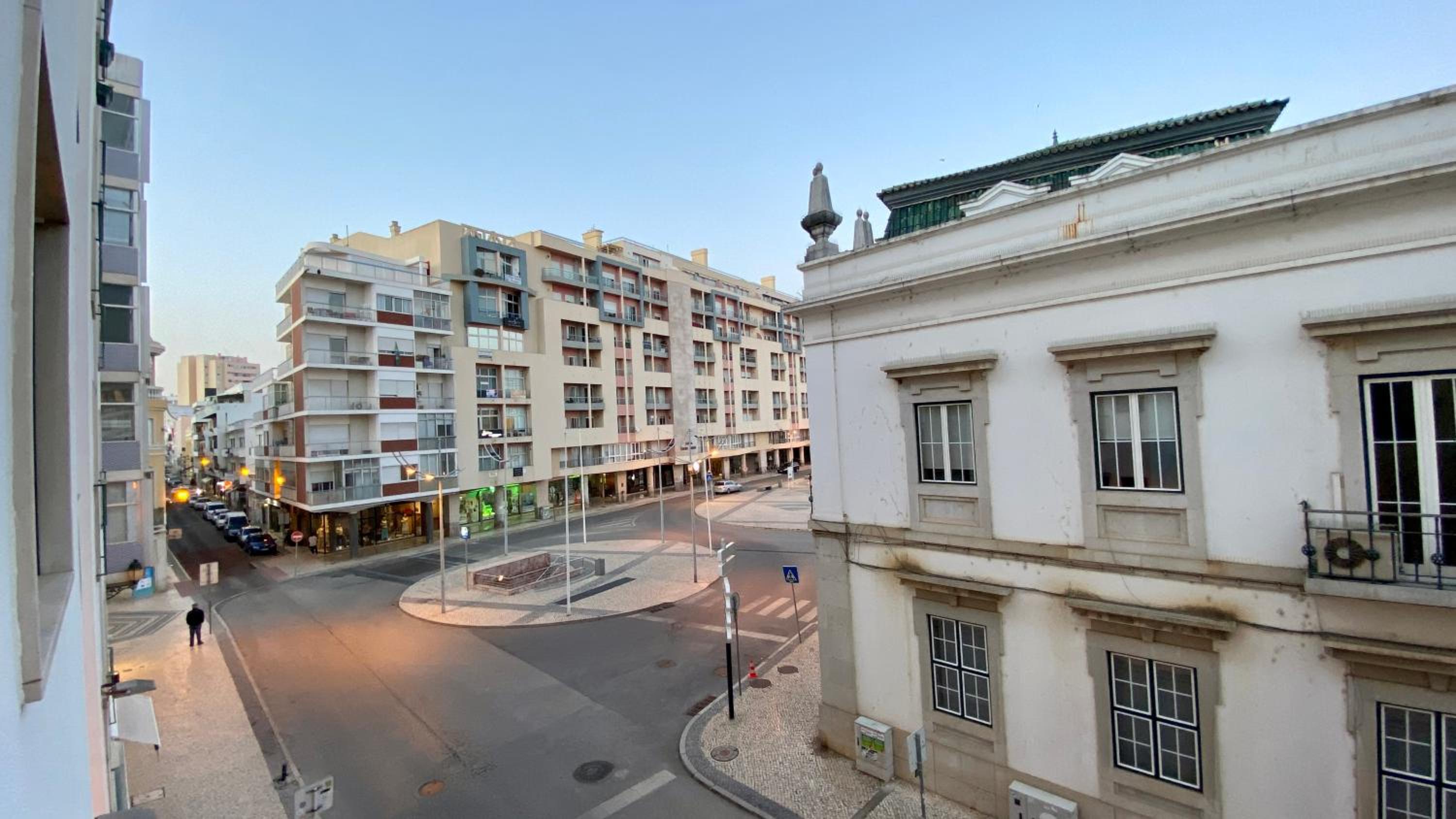 Downtown - Central - 6 Pax - Faro