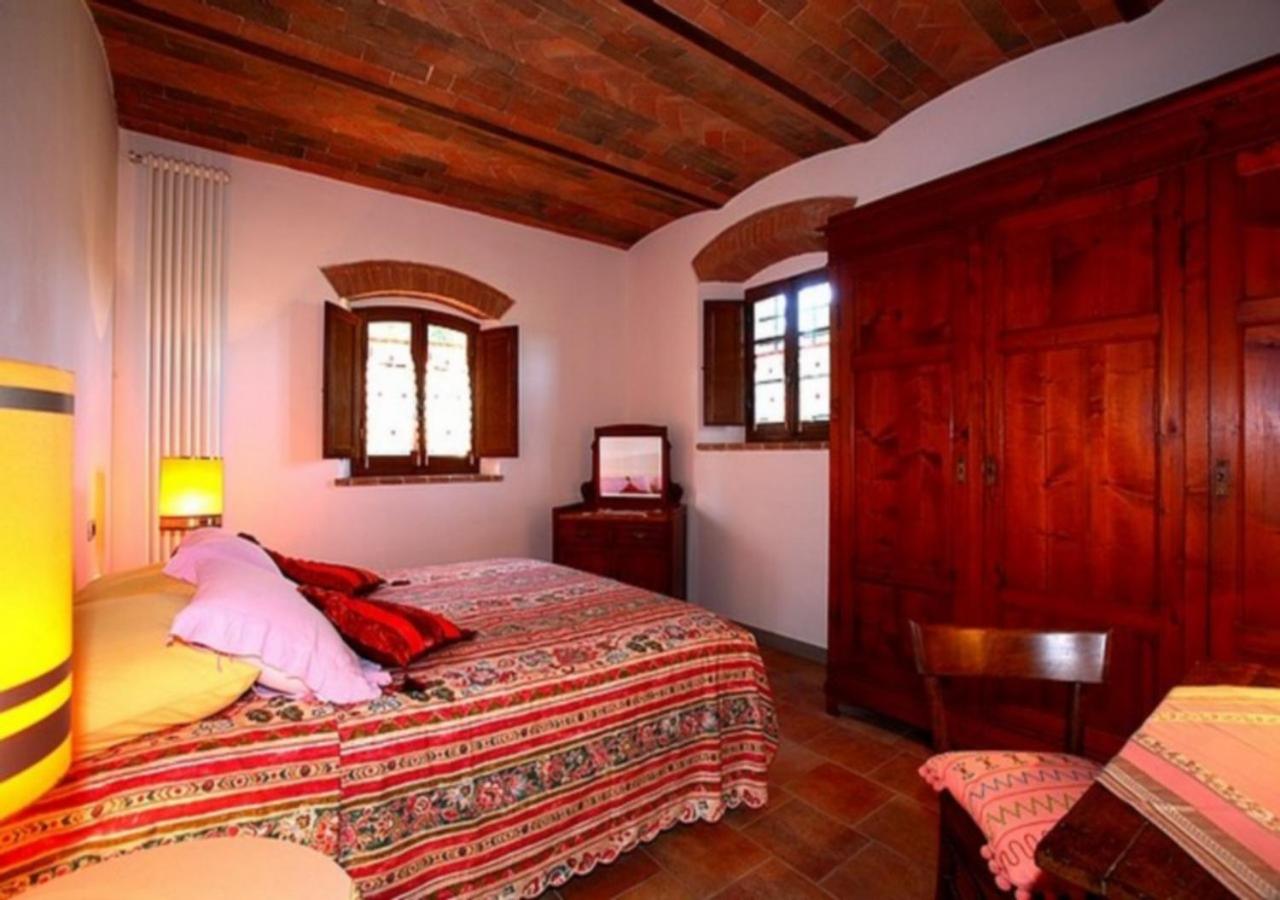 Podere Lucignano Secondo Agriturismo