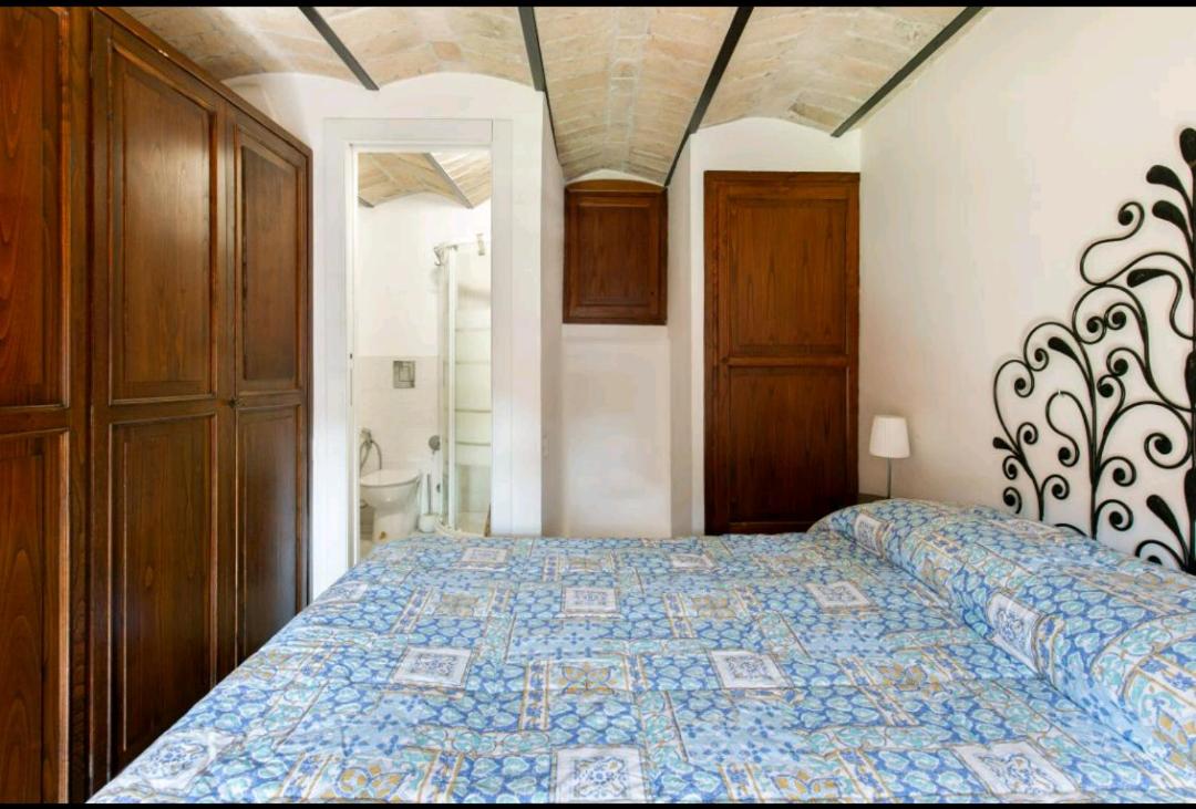 Charming Apartment with Garden, Parking & Metro