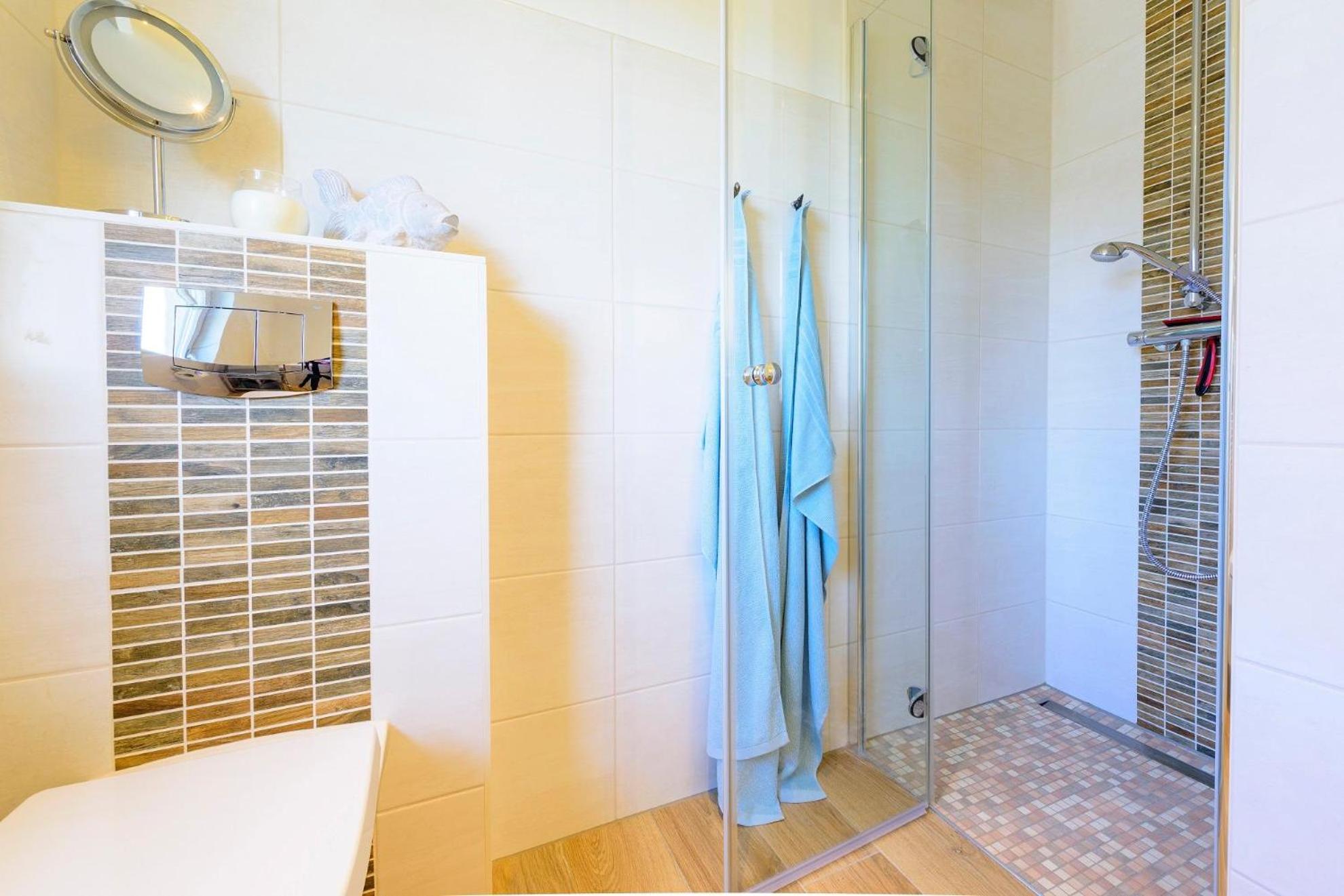Kavelweg Heimathafen en Zingst — bathroom