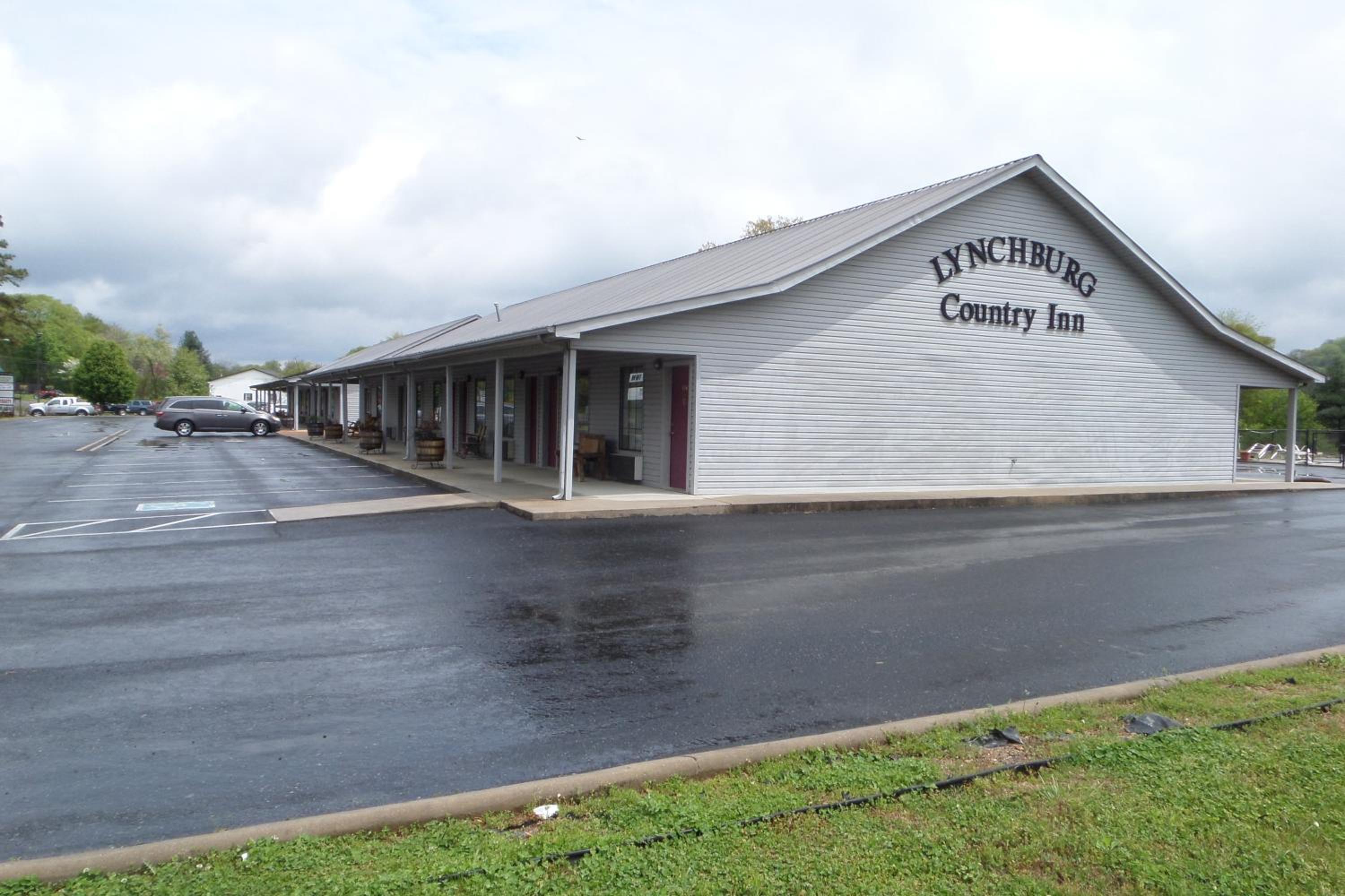 Lynchburg Country Inn
