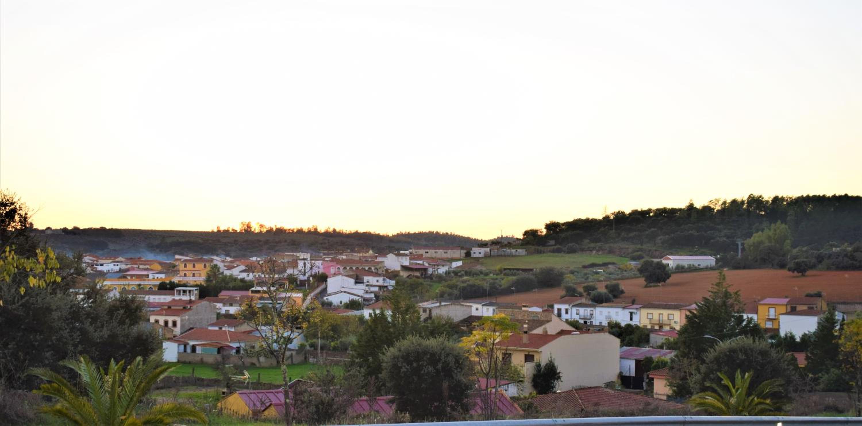 Casa rural con piscina La Salamandrija view 2