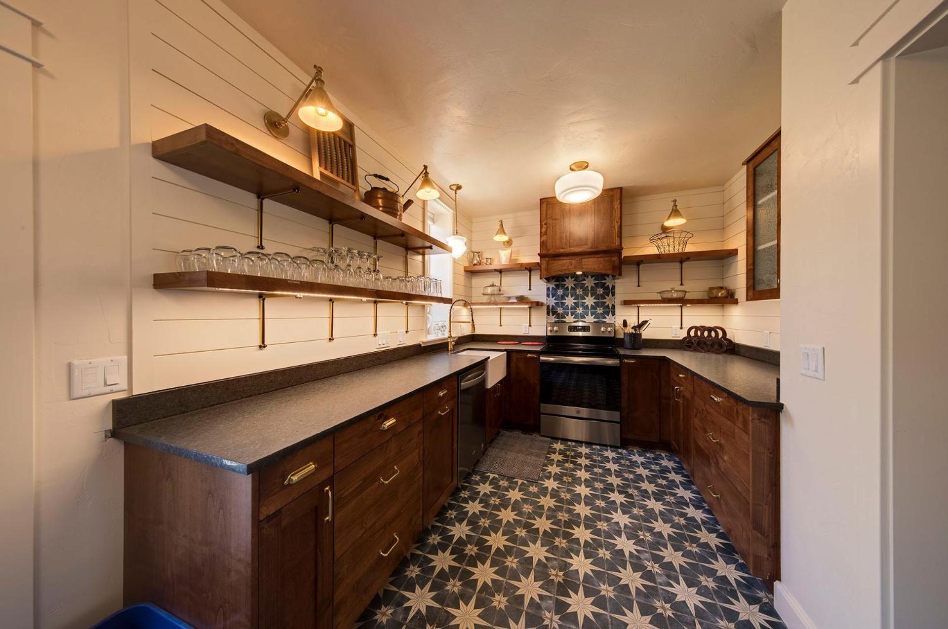Cali Cochitta Vacation Rentals