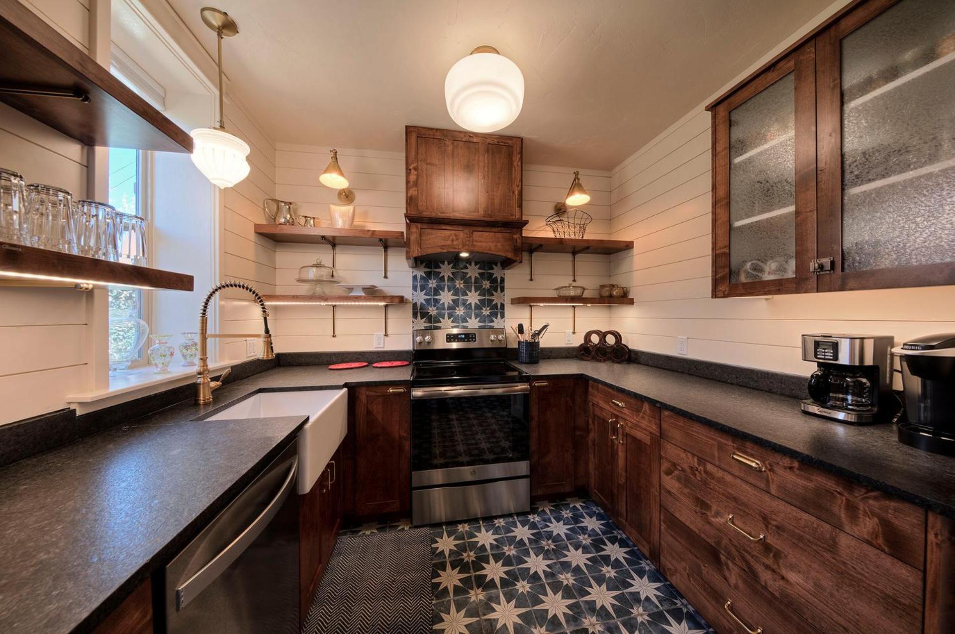 Cali Cochitta Vacation Rentals