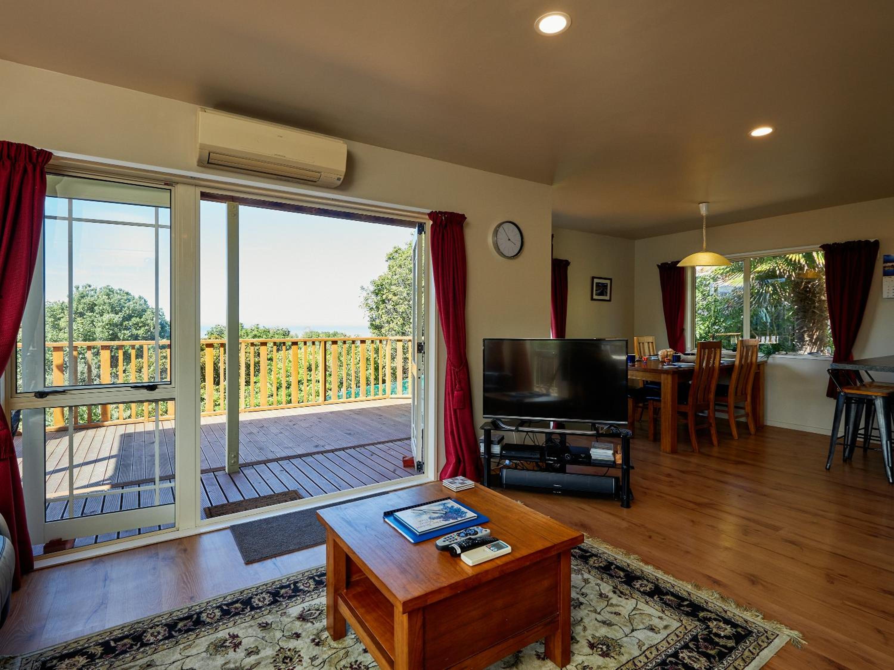 Protea House - Kaikoura Holiday Home