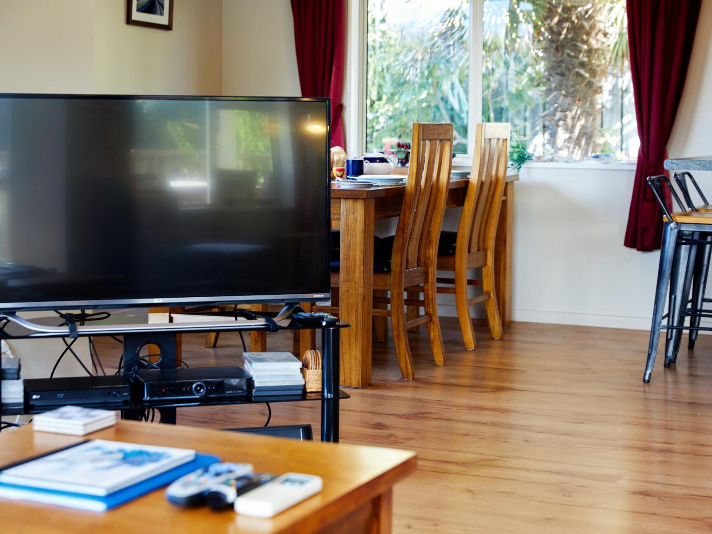 Protea House - Kaikoura Holiday Home