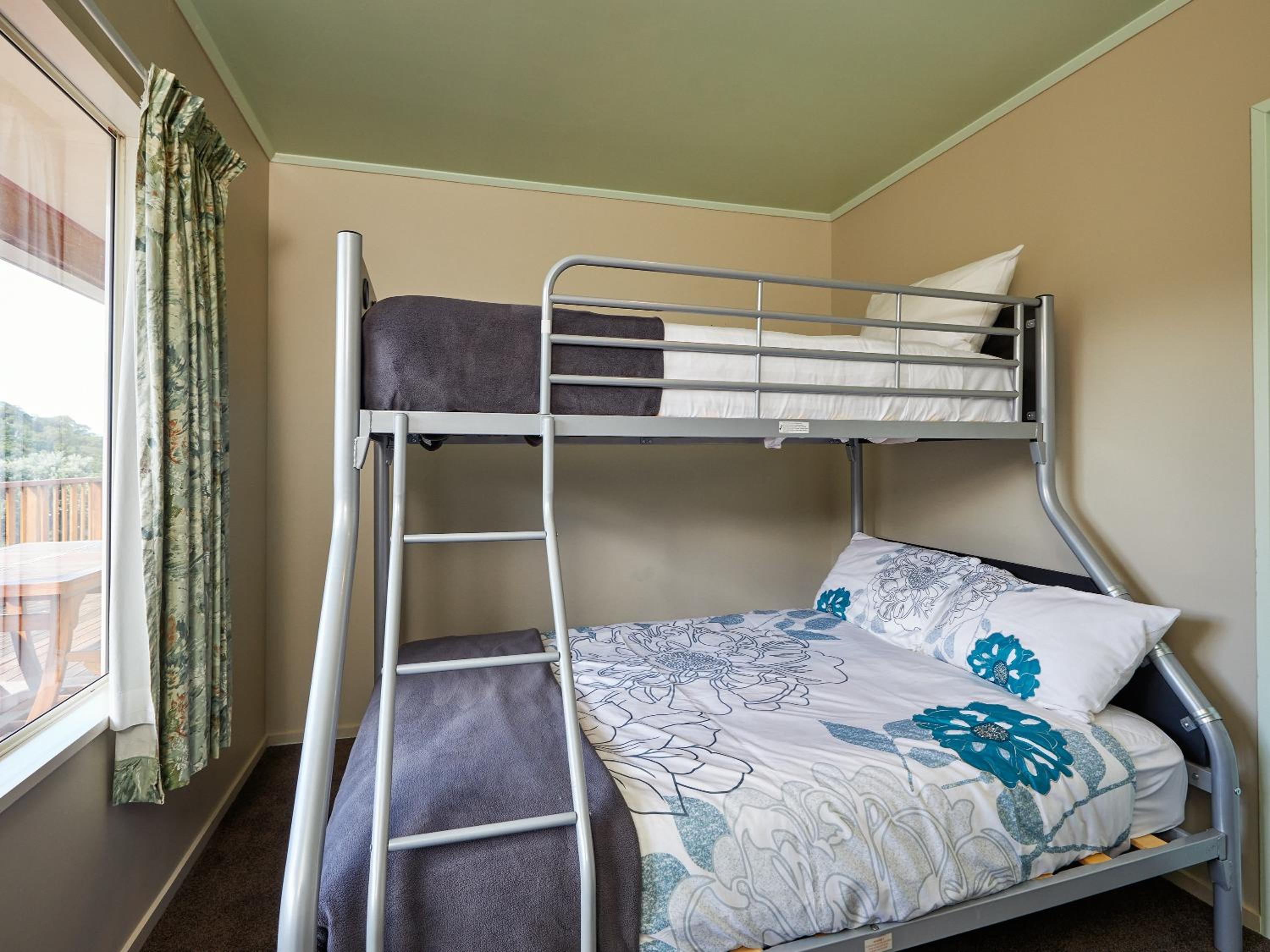 Protea House - Kaikoura Holiday Home