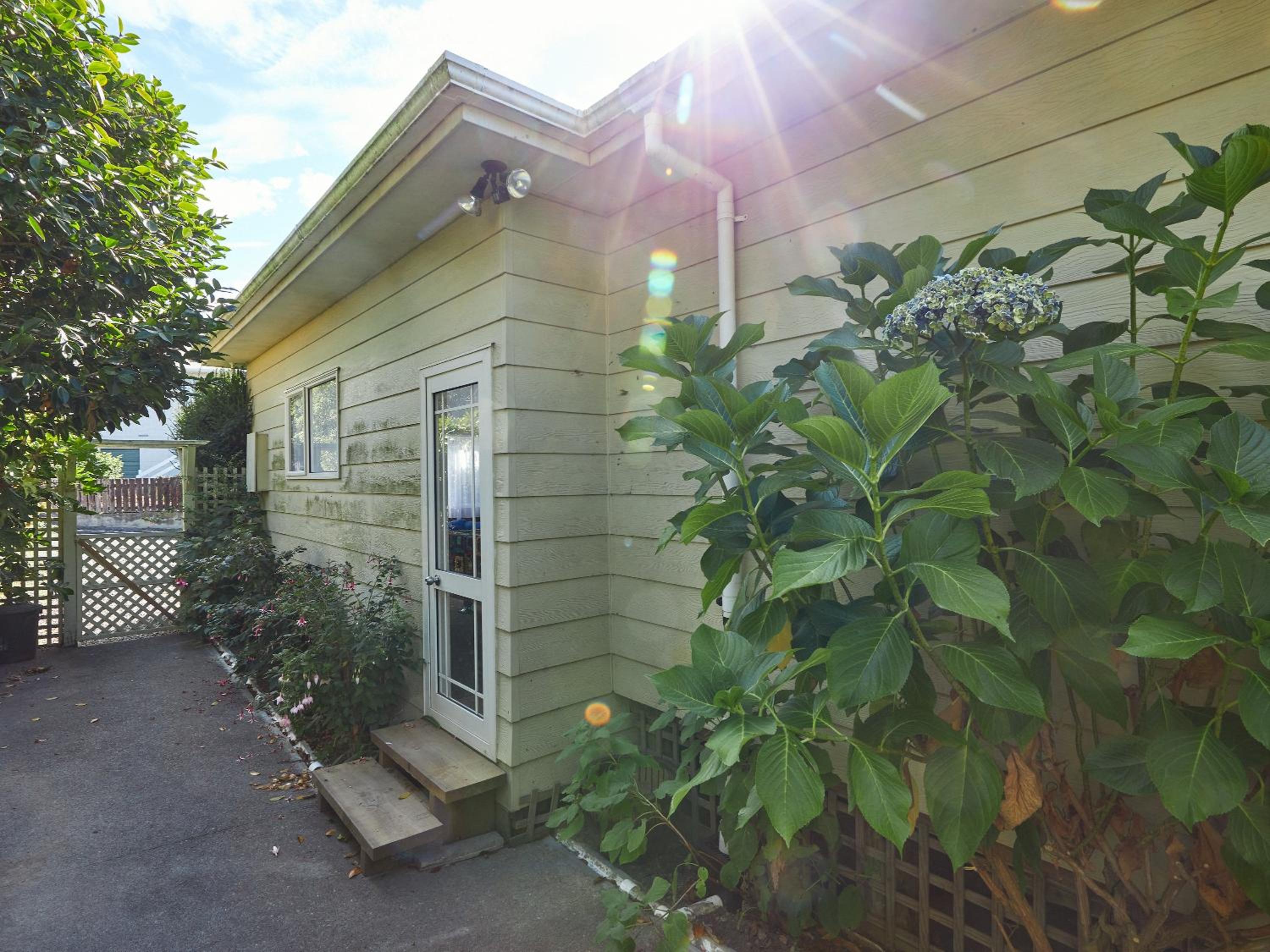Protea House - Kaikoura Holiday Home