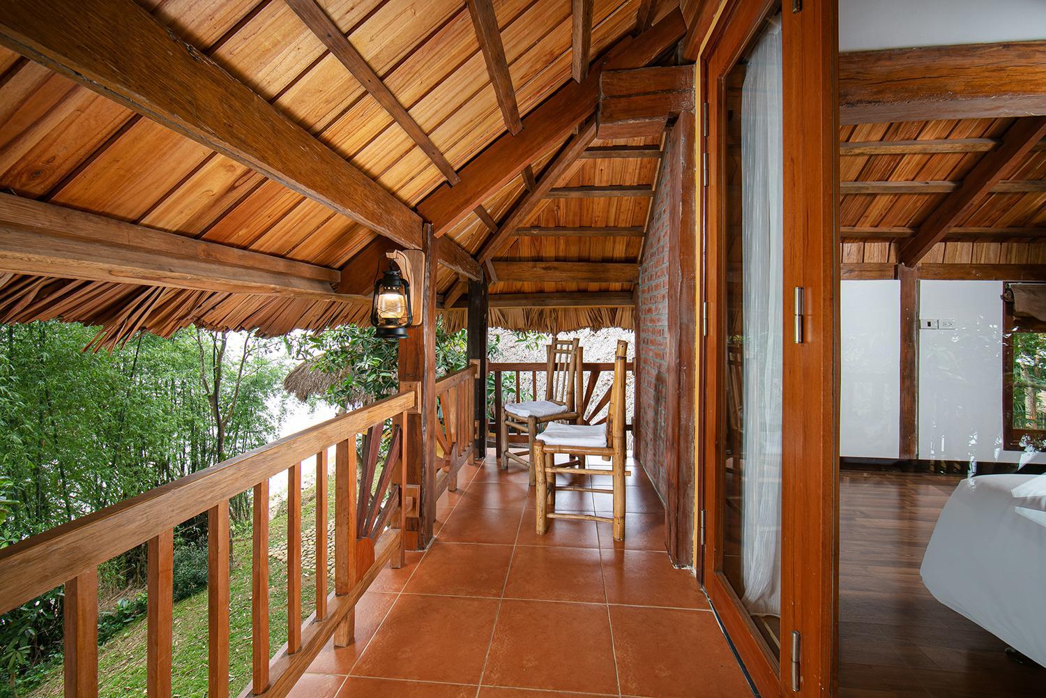 Mai Chau Hideaway Lake Resort