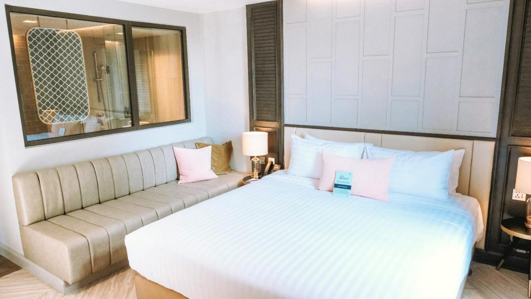 The Quarter Ploenchit by UHG