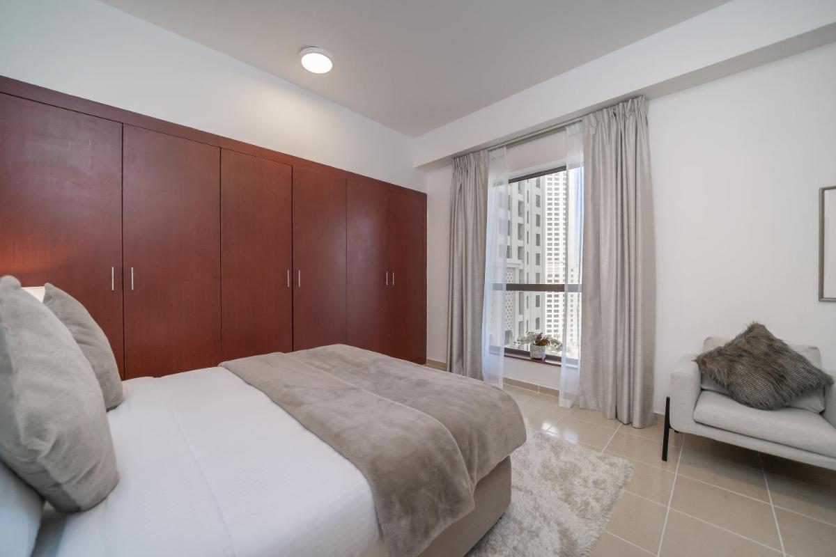 HiGuests - Spacious Apt for 6 in JBR, minutes from the Beach