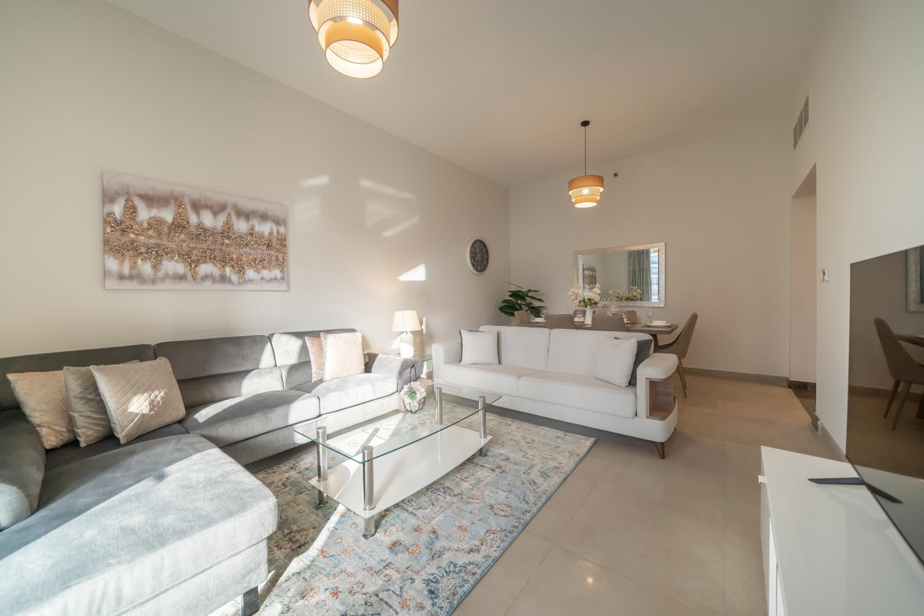 HiGuests - Spacious Apt for 5 With Spectacular Marina Views