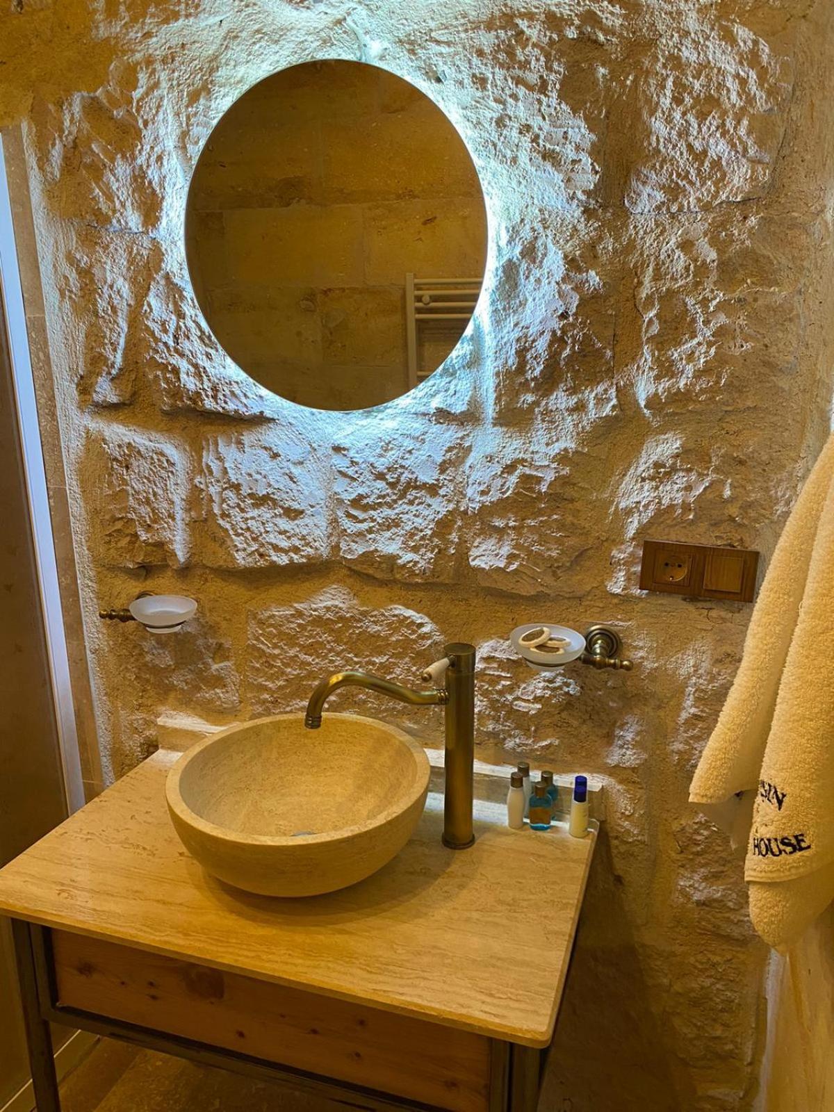 Çavuşin Cave House-Cappadocia - Image 93