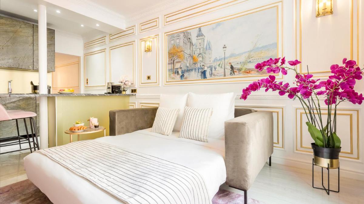 Luxury 2 bedroom Apartment - Eiffel Tower