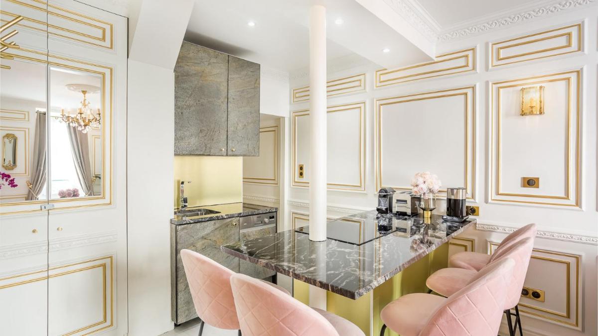 Luxury 2 bedroom Apartment - Eiffel Tower