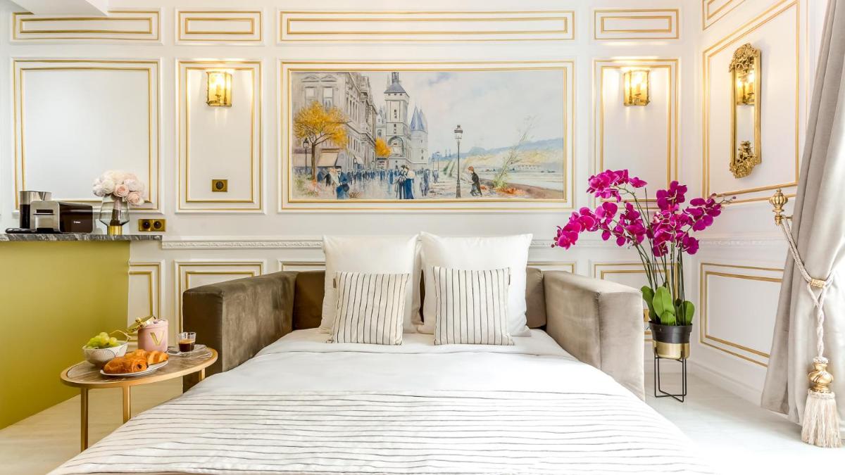 Luxury 2 bedroom Apartment - Eiffel Tower