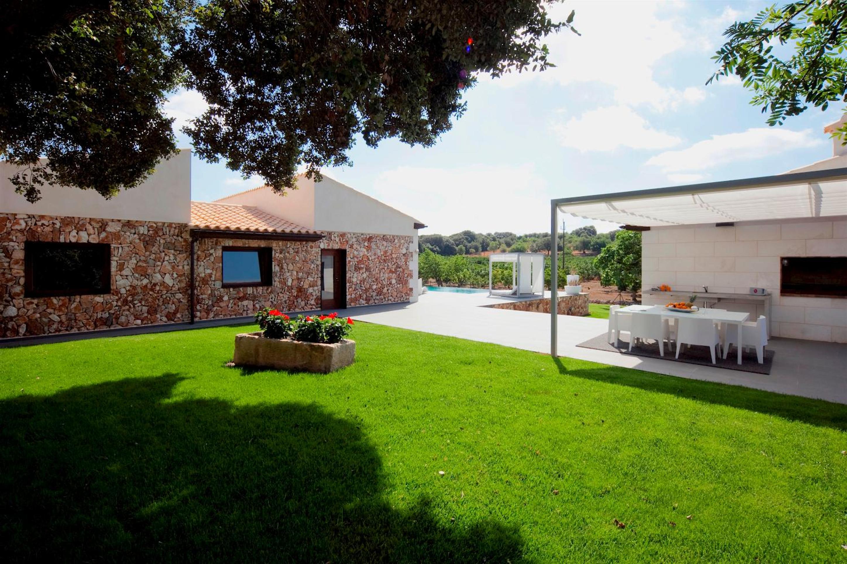 CAN CALET CAN TOMEU - modern house with private pool for 6 view 3