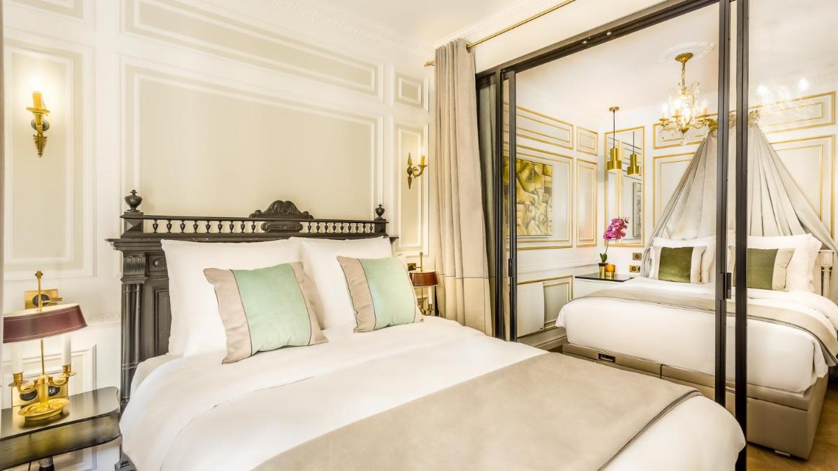 Luxury 6 Bedroom 5 bathroom Palace Apartment - Louvre View