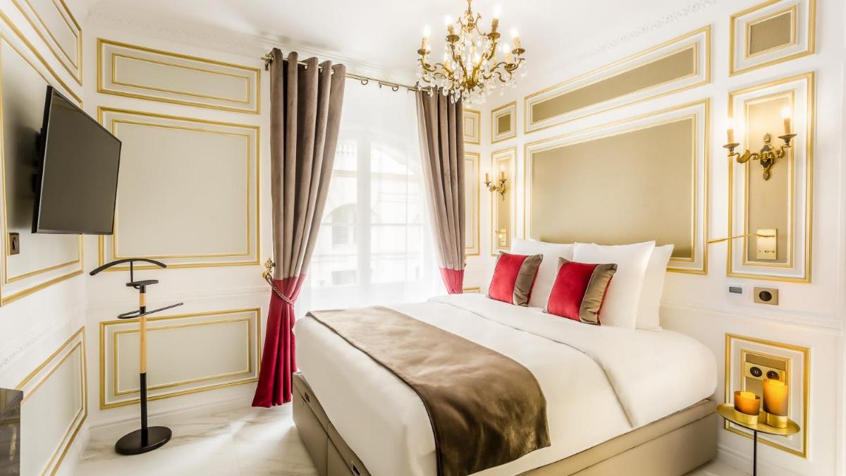 Luxury 6 Bedroom 5 bathroom Palace Apartment - Louvre View