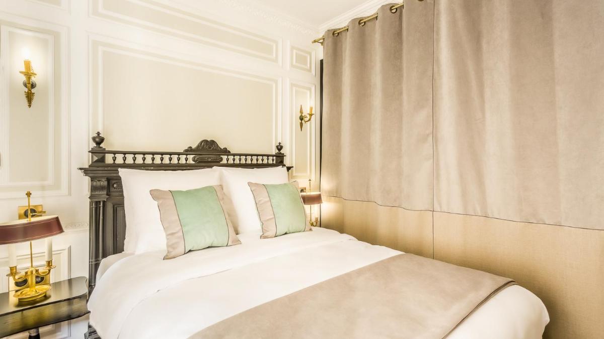 Luxury 6 Bedroom 5 bathroom Palace Apartment - Louvre View