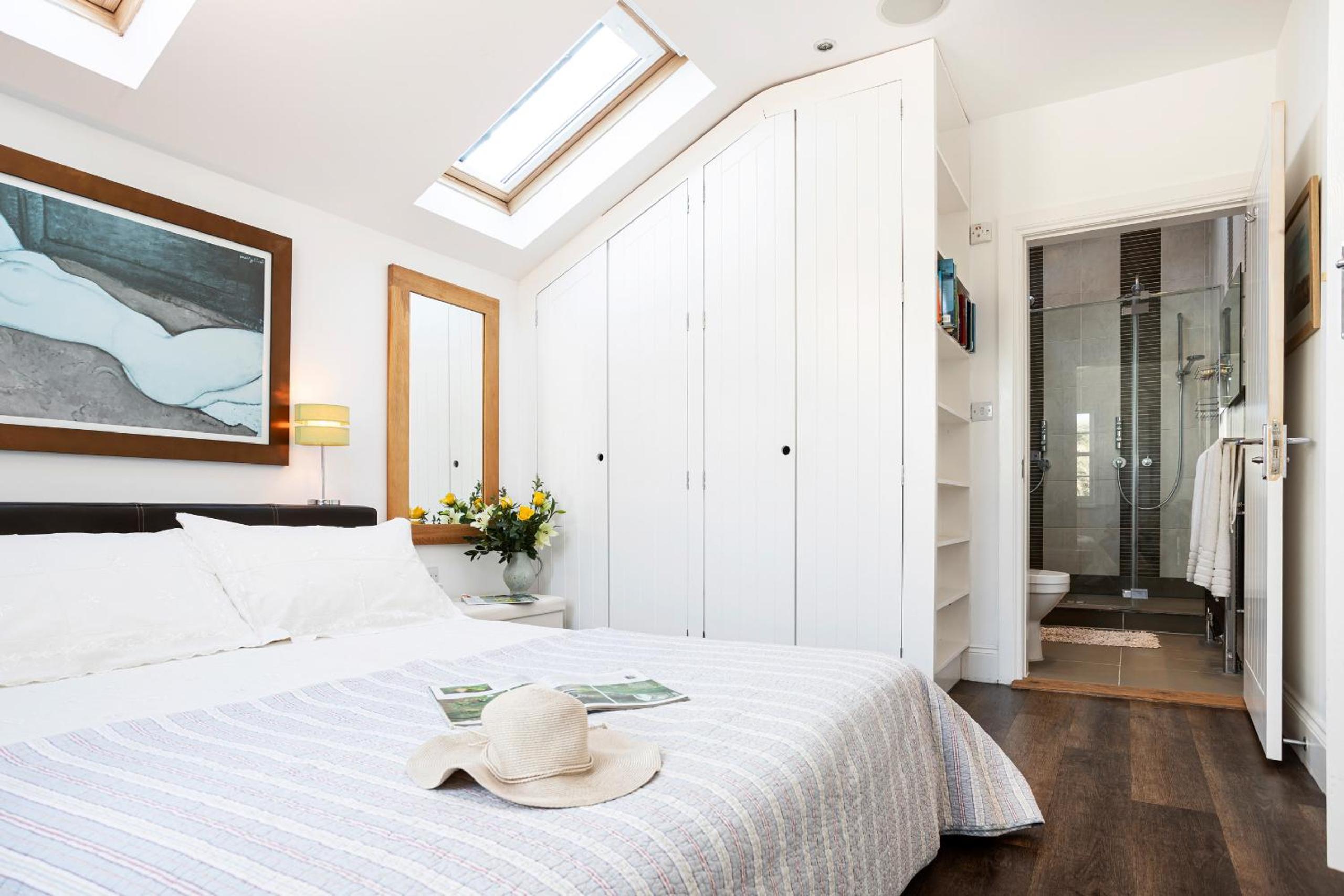 Finest Retreats - Lighthouse Cottage view 3