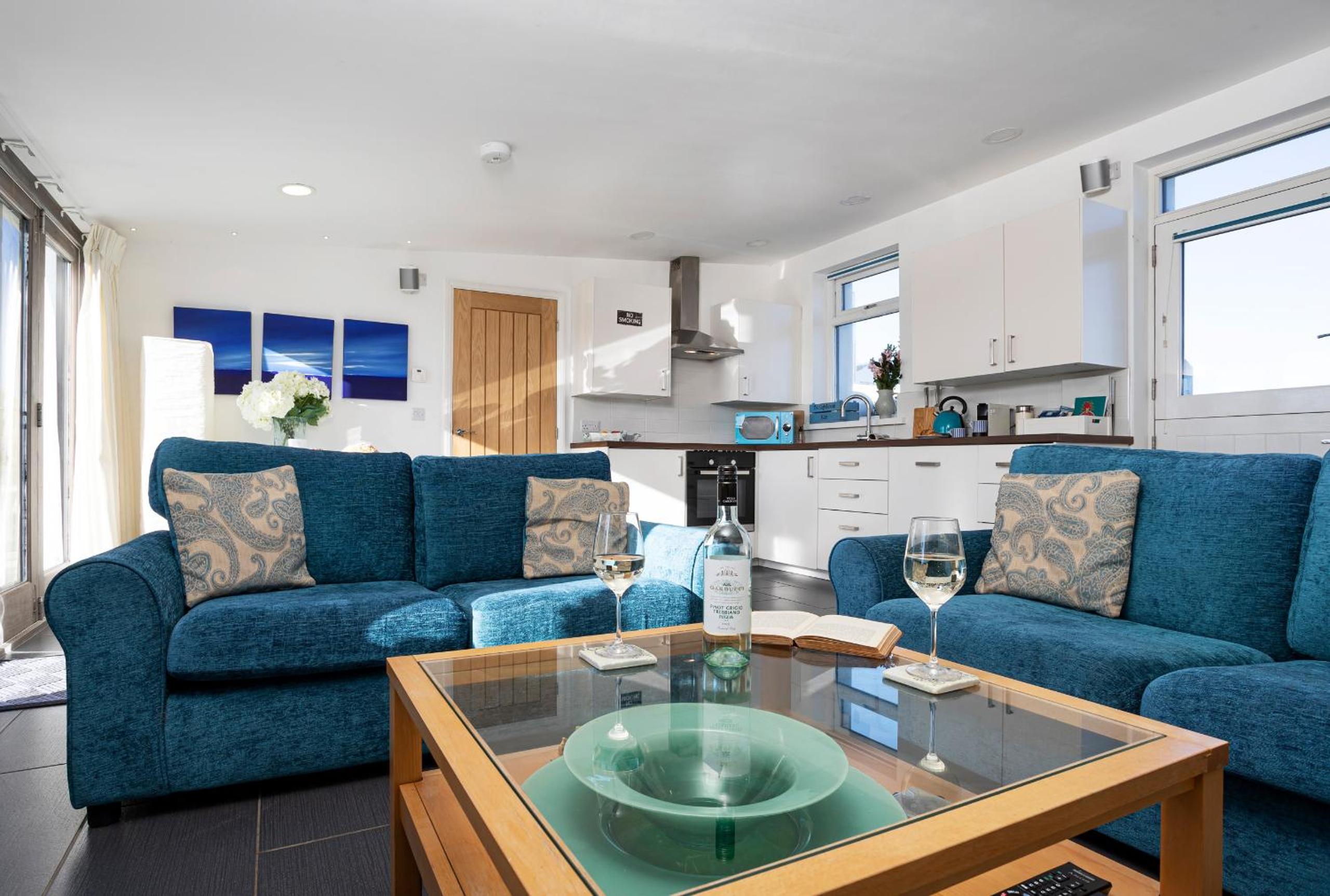 Finest Retreats - Walney Island Lighthouse