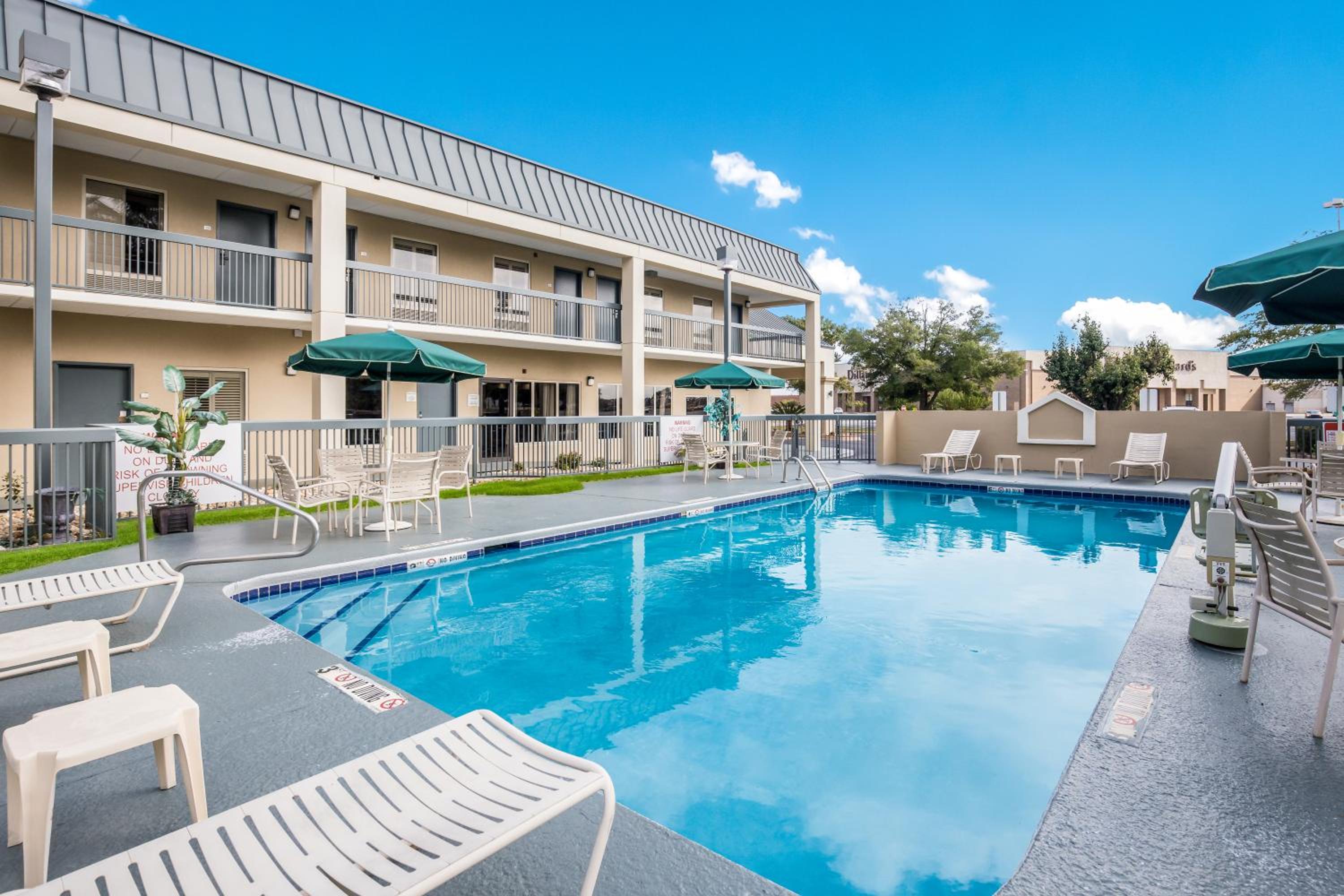 Albany Vacations - Quality Inn Albany - Property Image 7