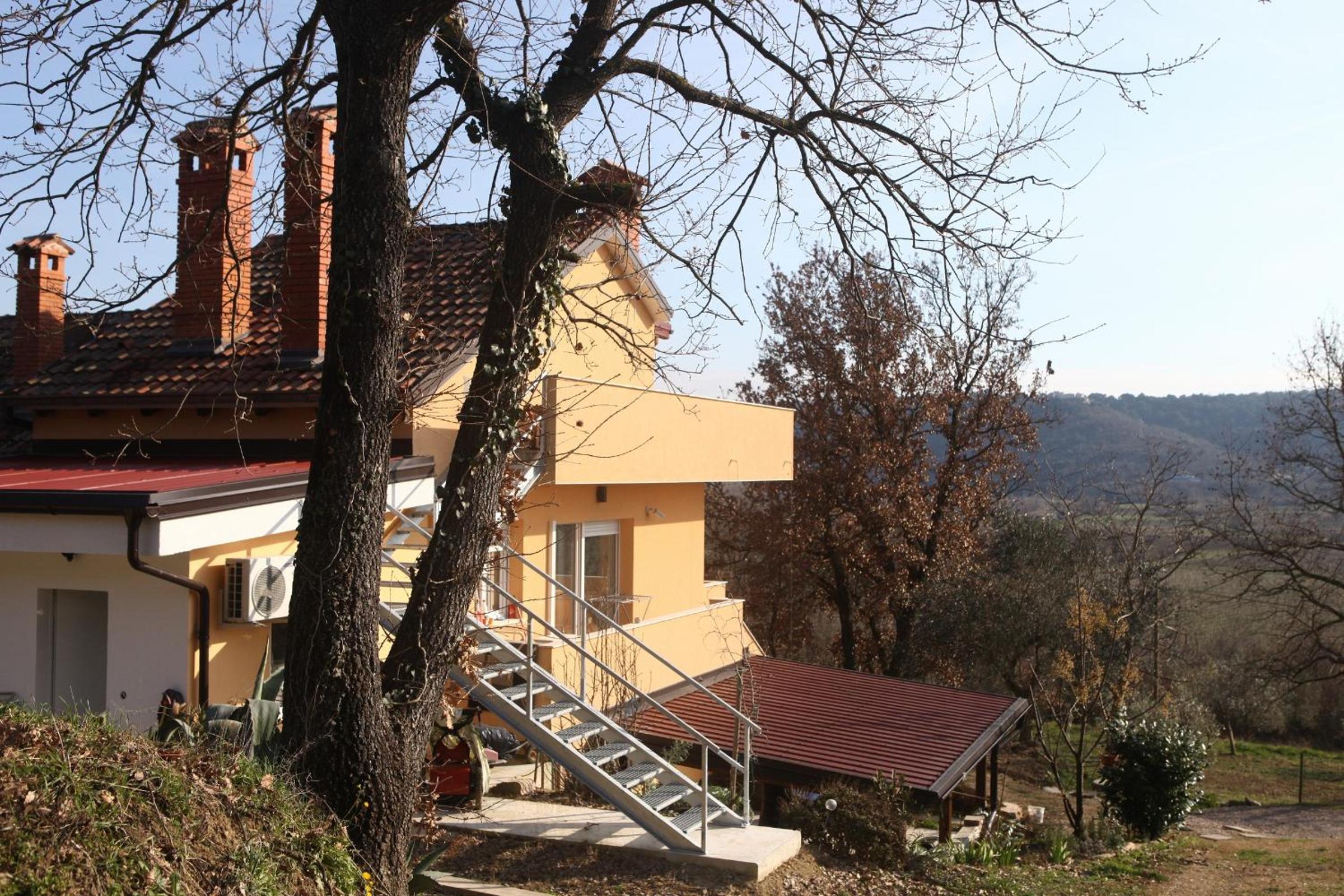 Photo 47