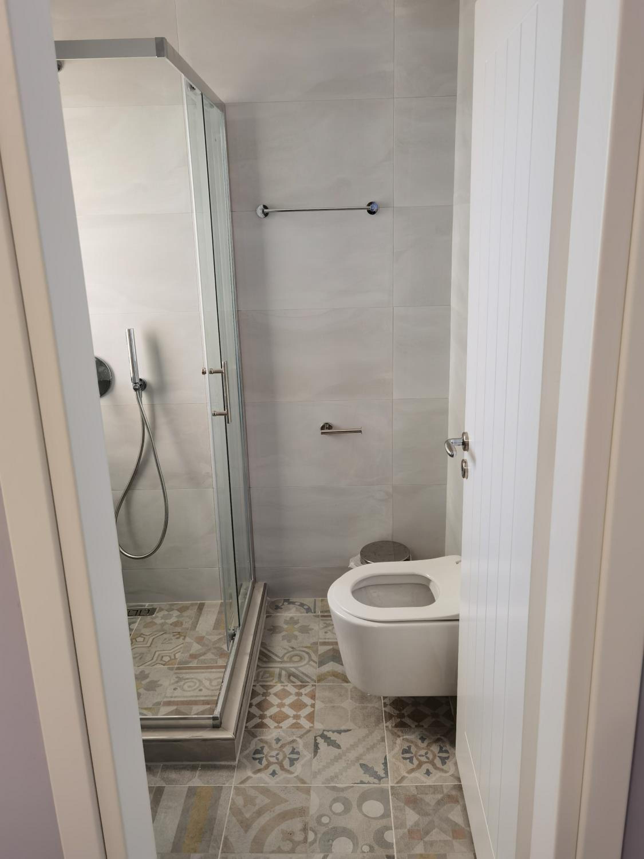 Aria Seaview Apartments